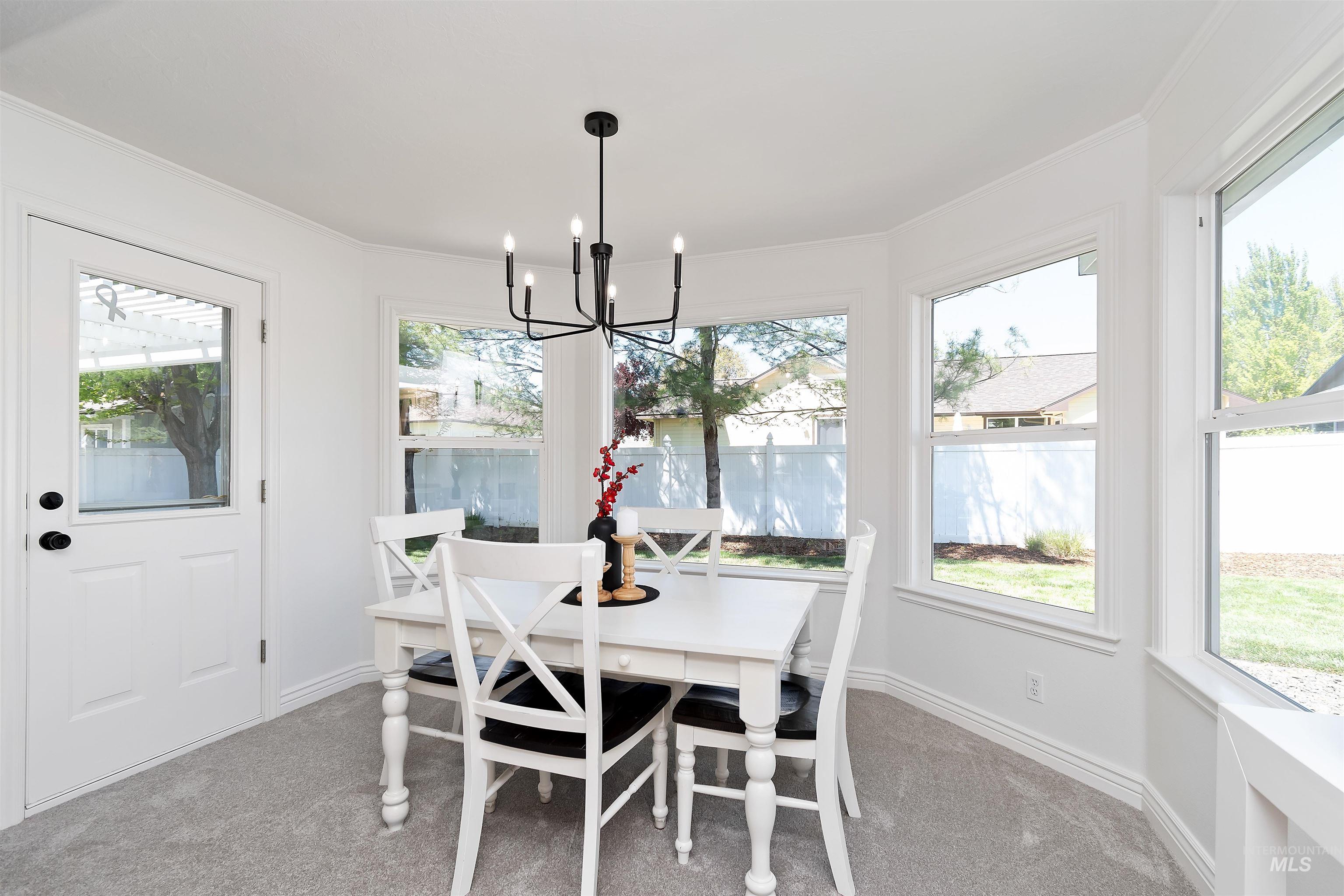 2188 E Skokie Dr