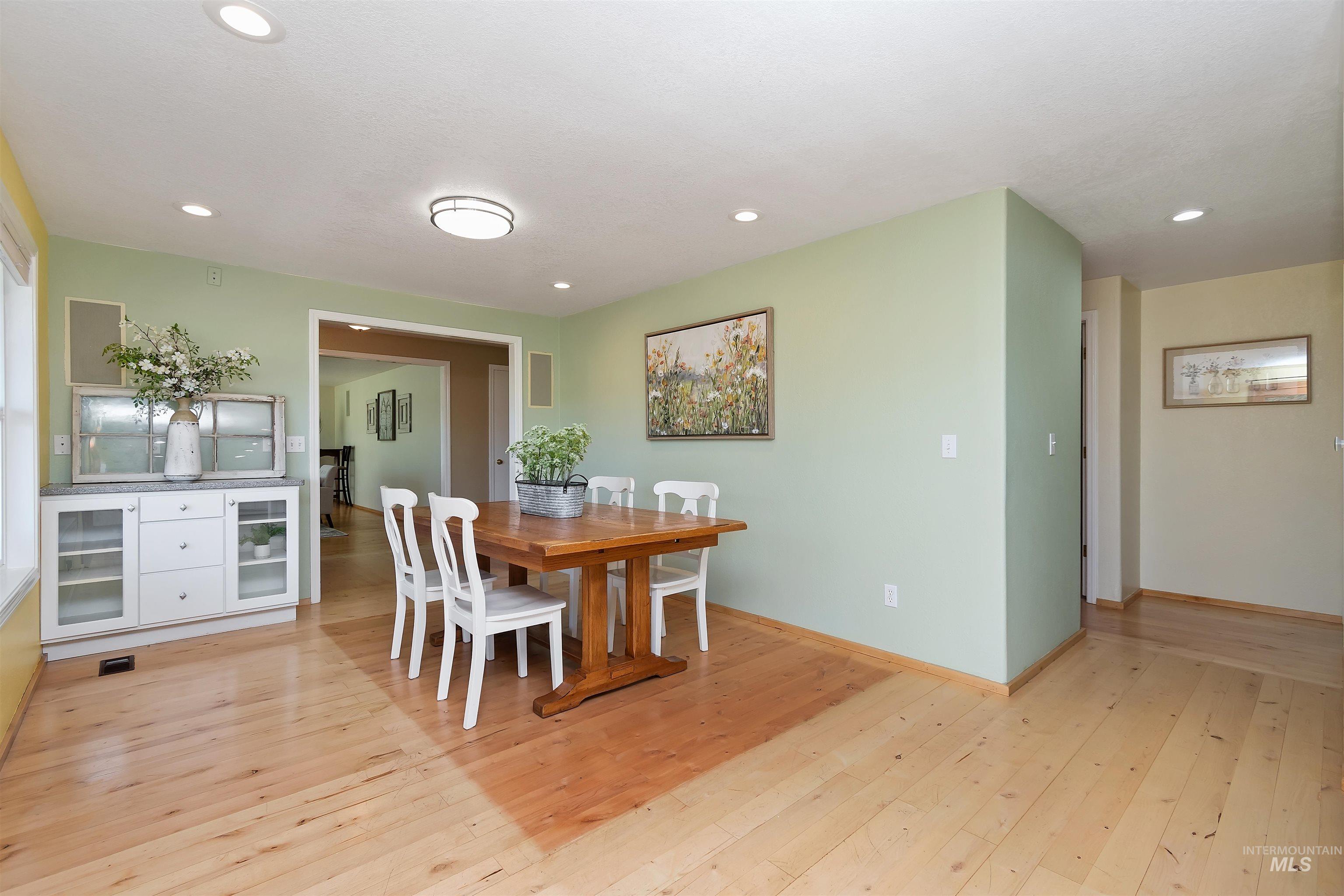 1156 W Stillwell Dr