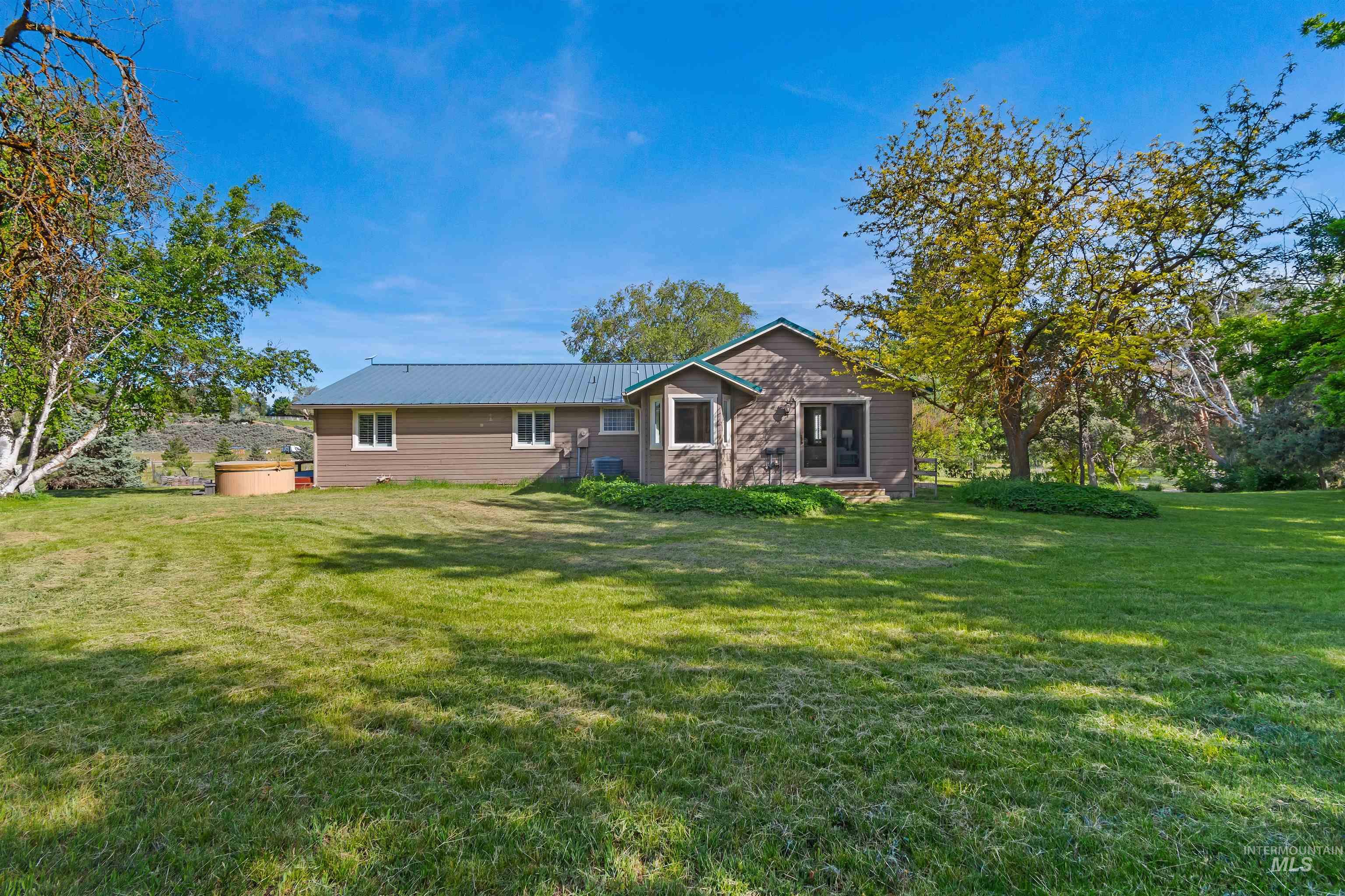 1156 W Stillwell Dr