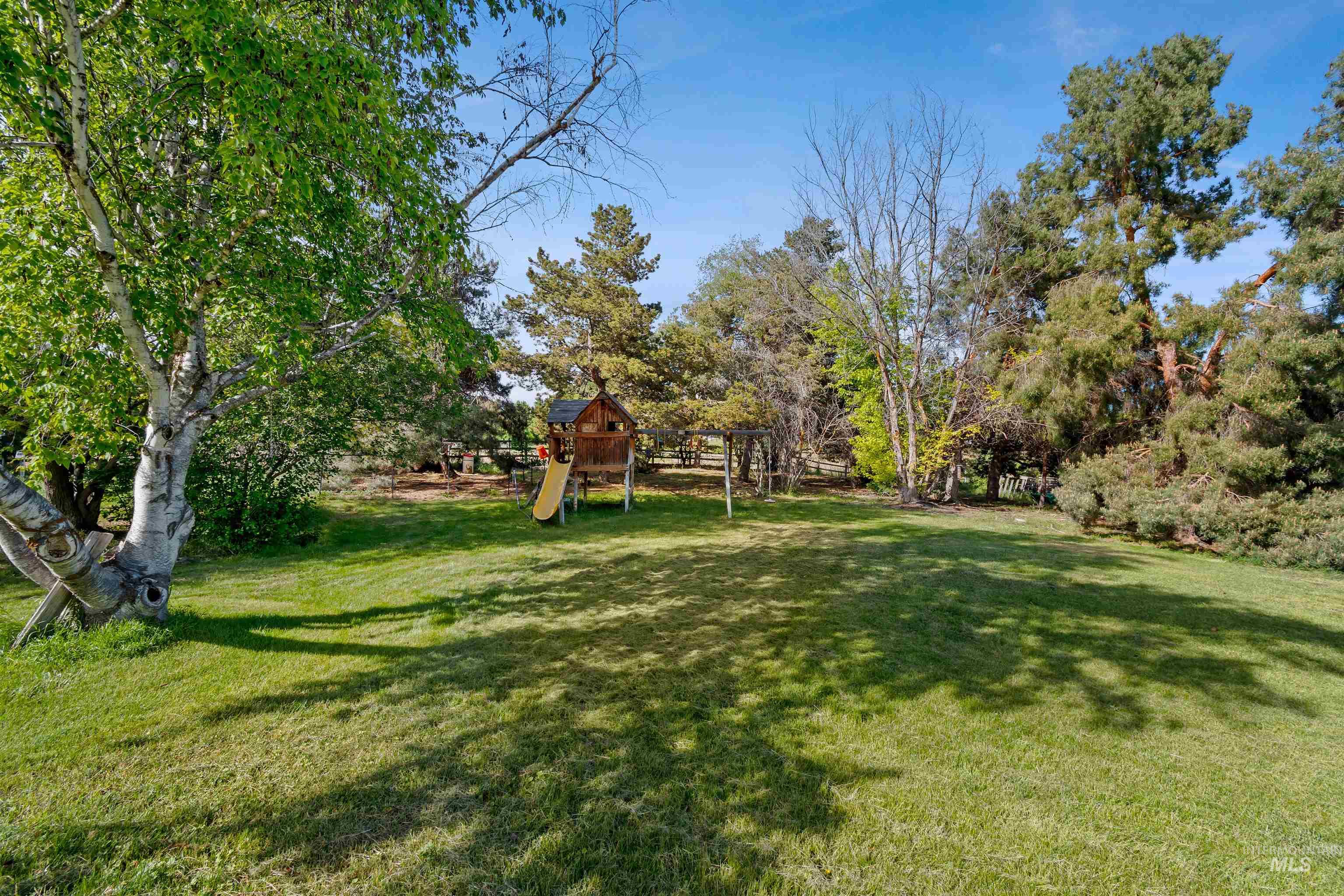 1156 W Stillwell Dr