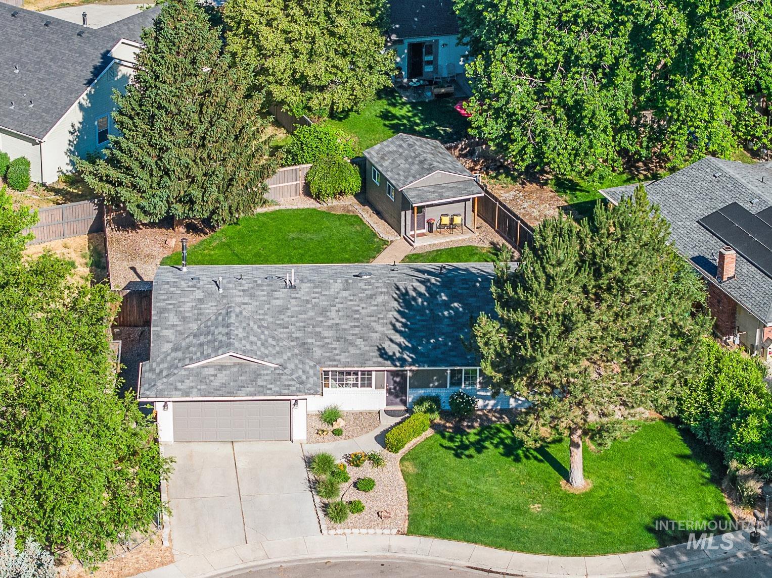 371 S Harlan Pl