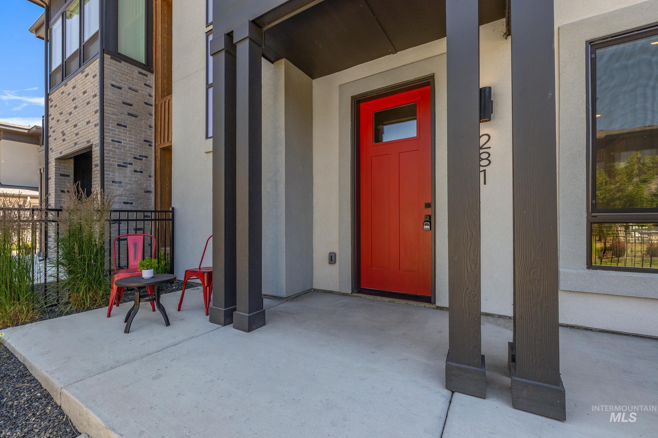 281 S City Lights Ln