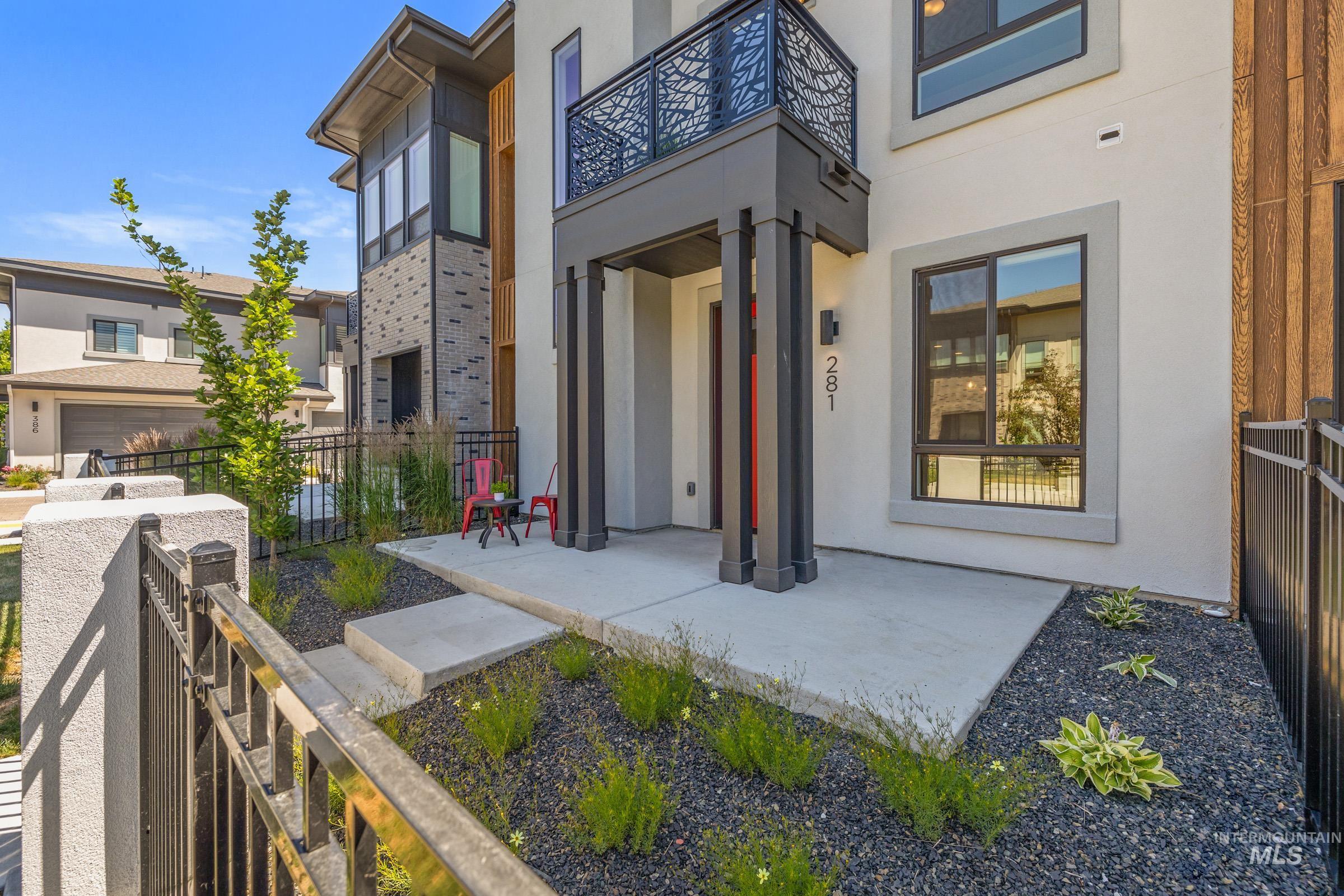 281 S City Lights Ln