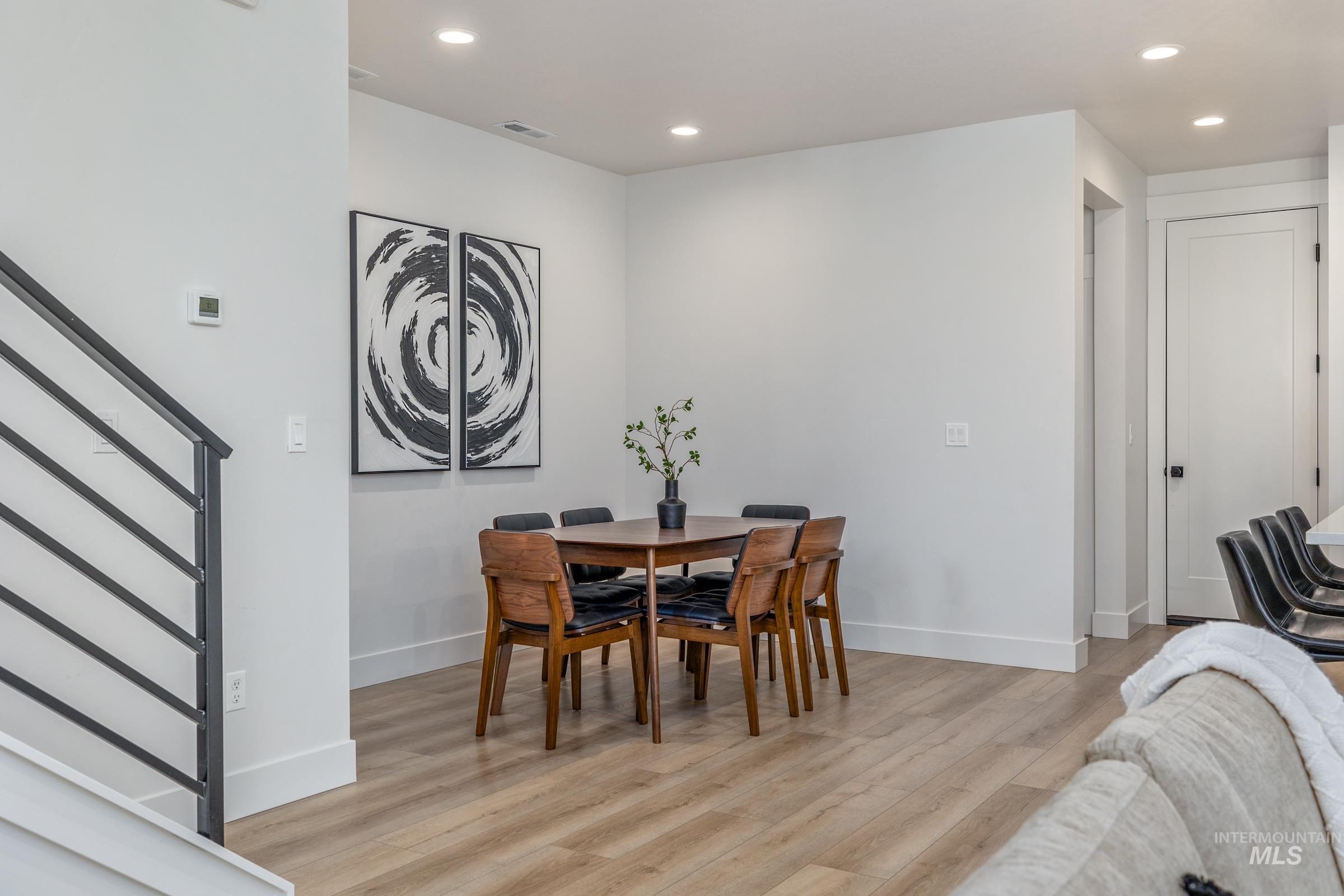 281 S City Lights Ln