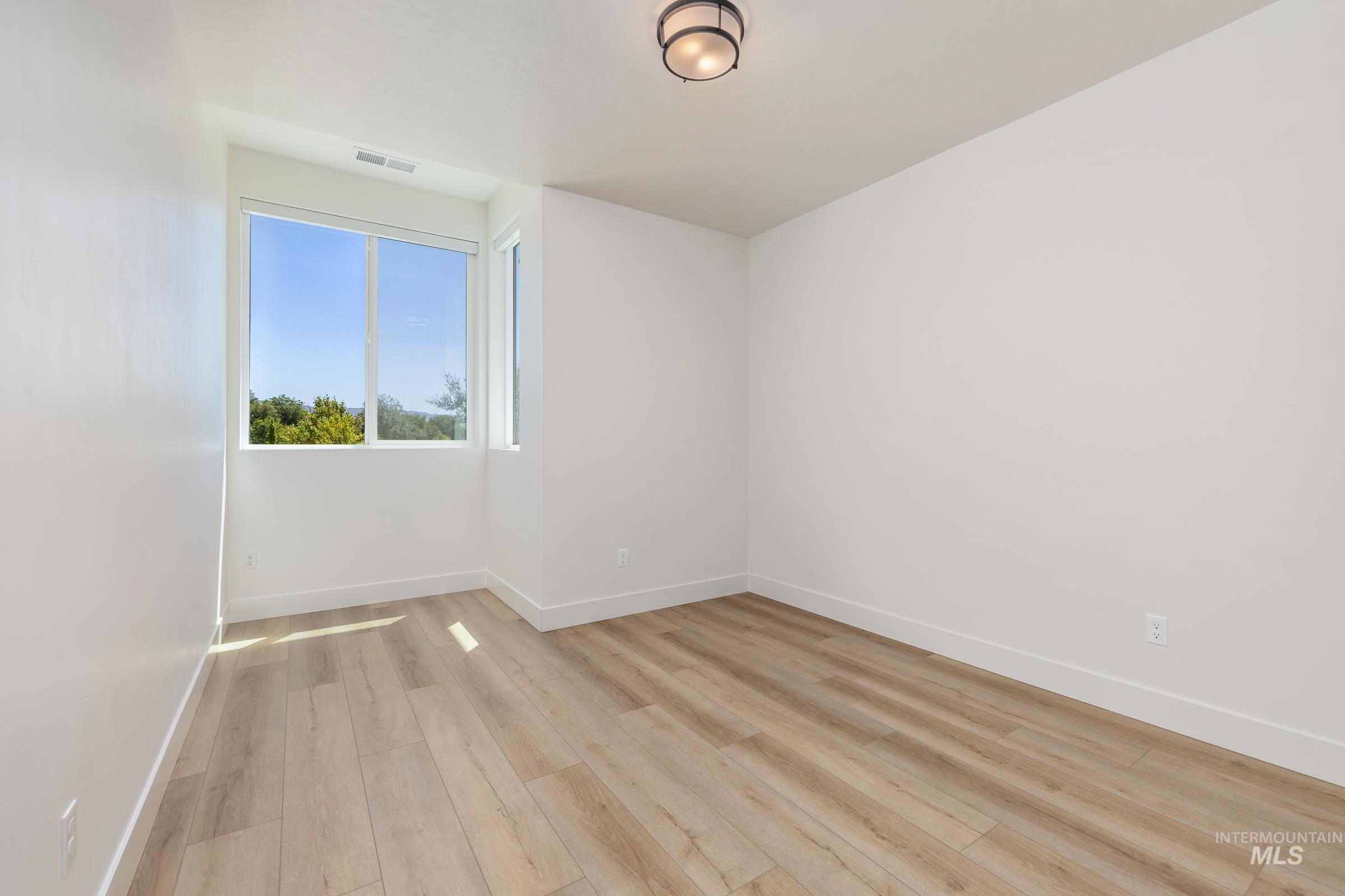 281 S City Lights Ln