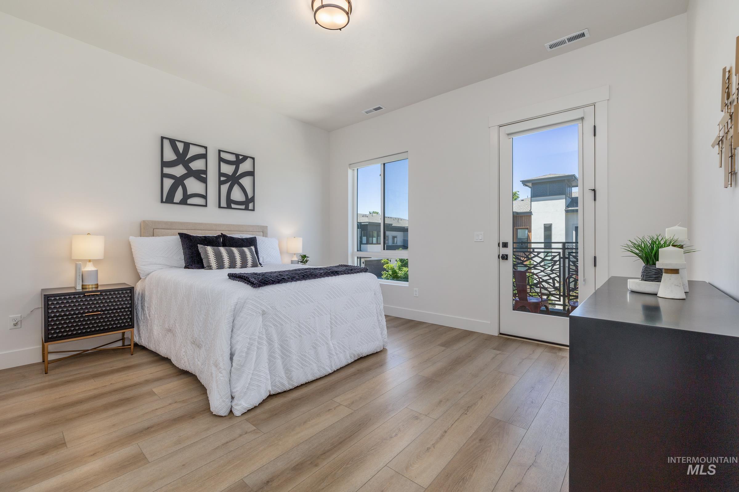 281 S City Lights Ln