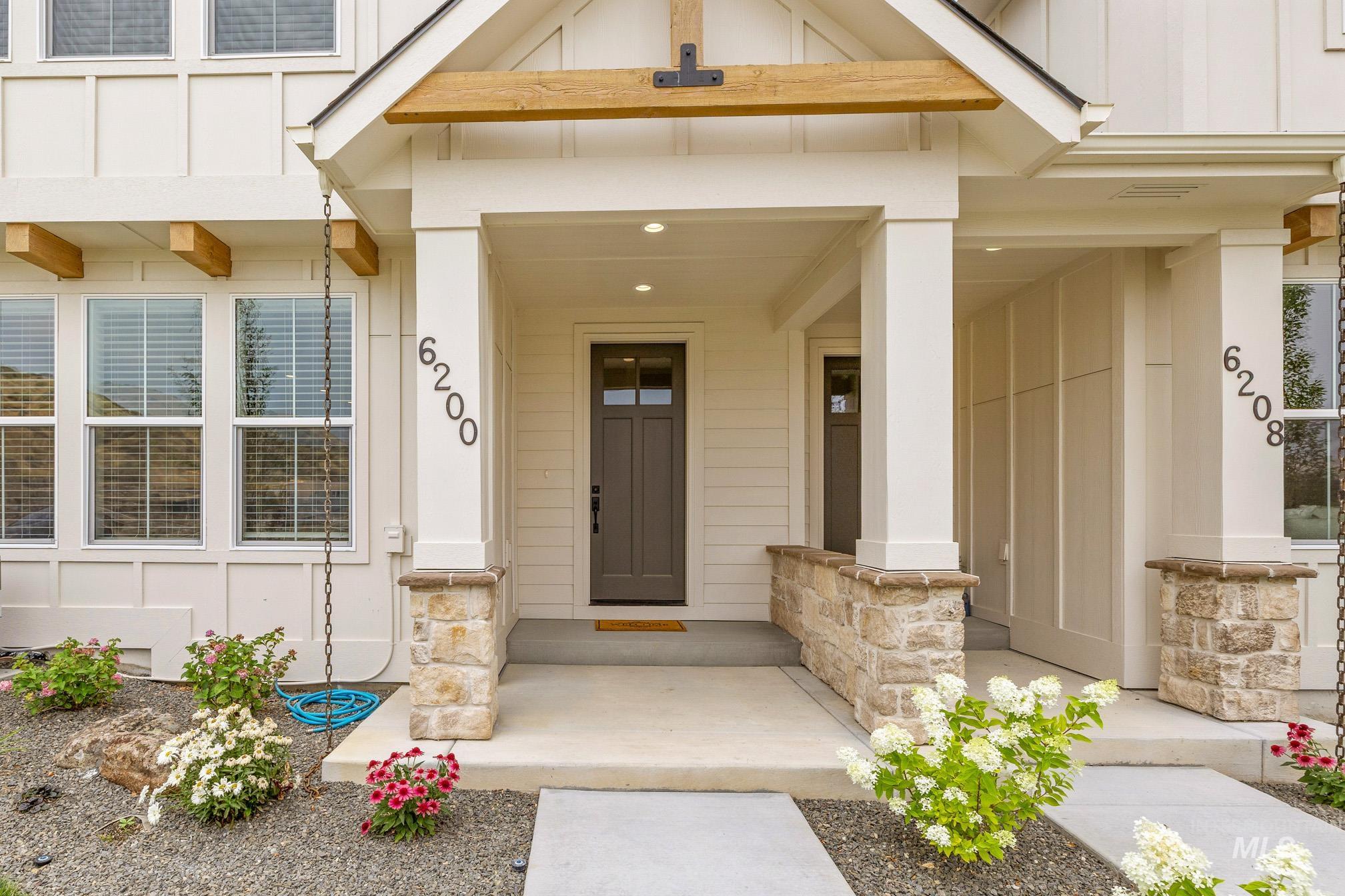6200 N Holly Springs Ln