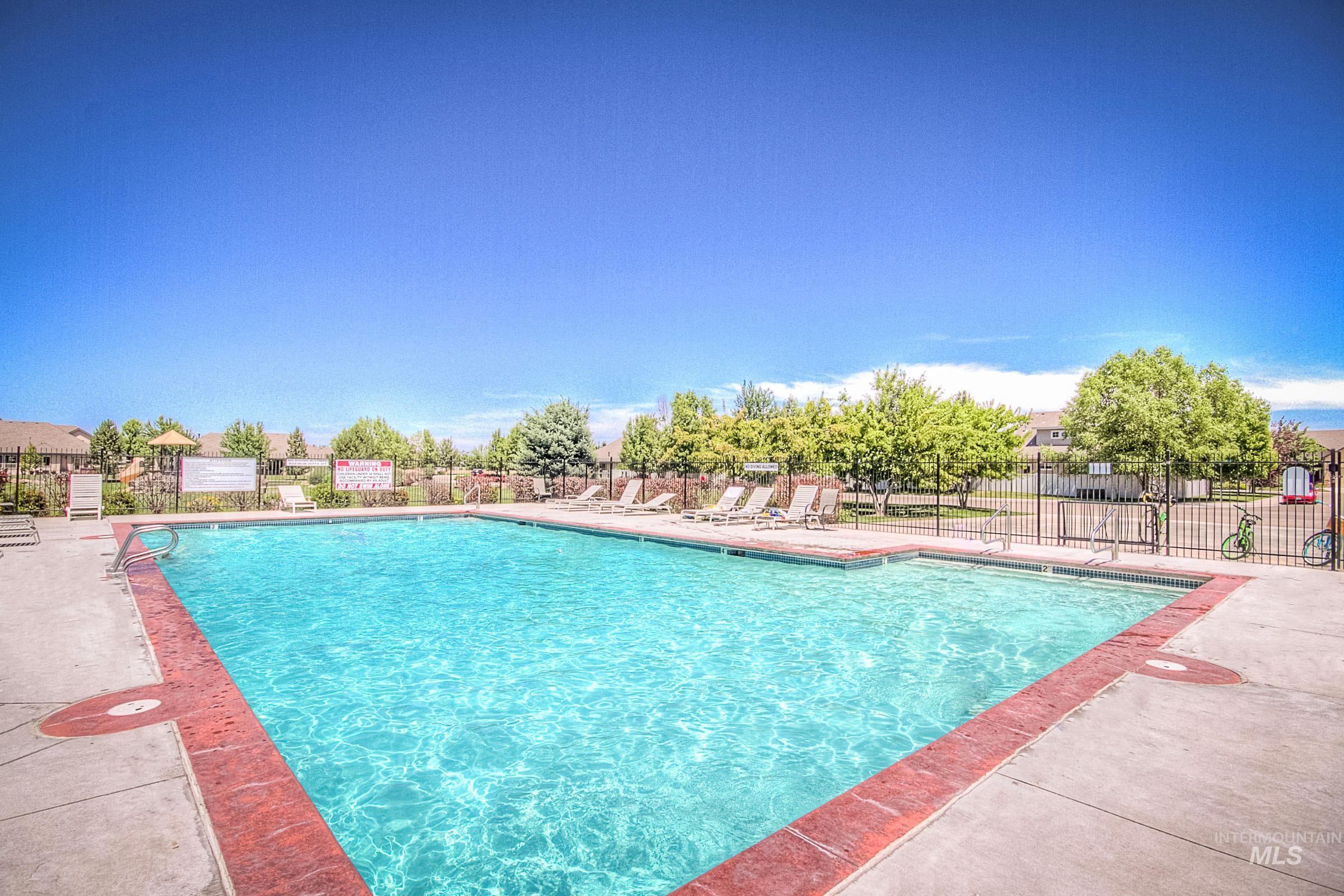 12259 W Seven Lakes Ln