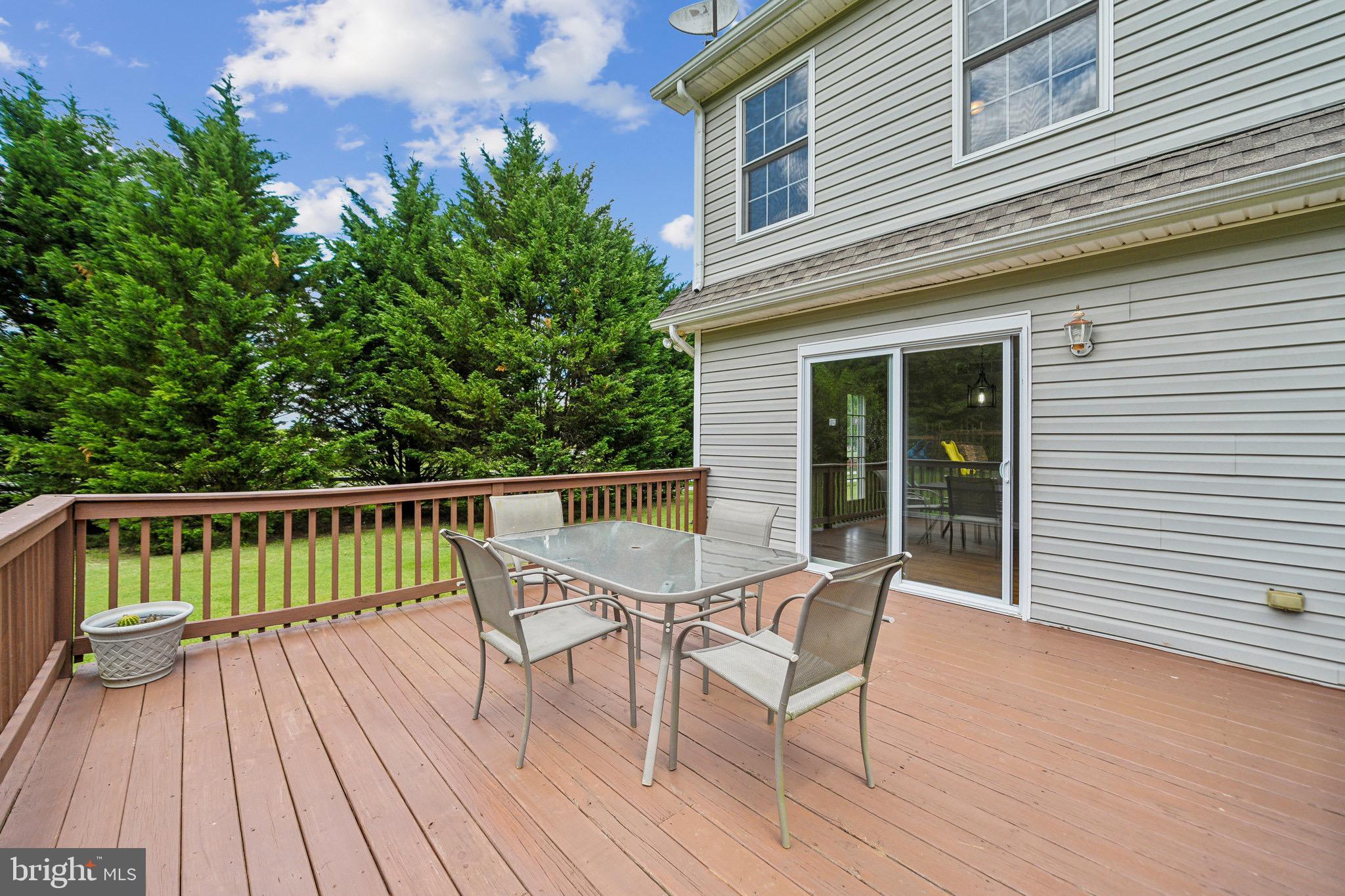 2075 EVERETTS CORNER ROAD