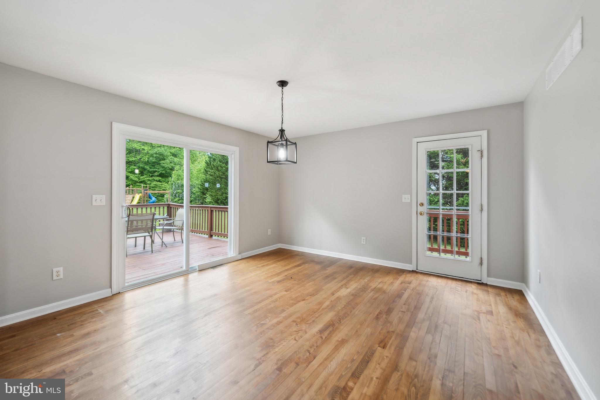 2075 EVERETTS CORNER ROAD