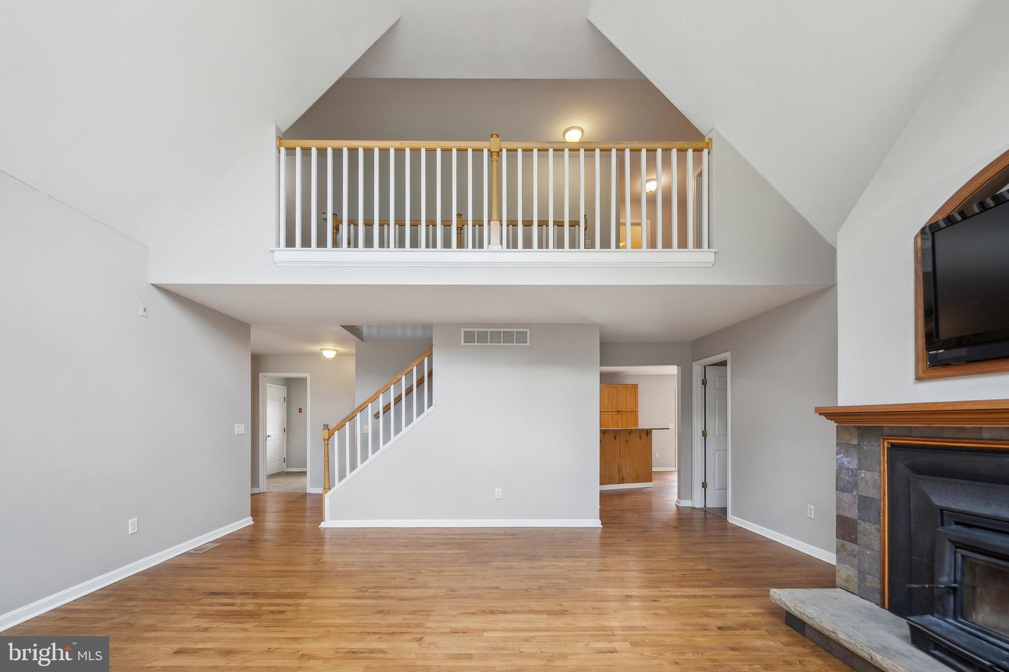 2075 EVERETTS CORNER ROAD