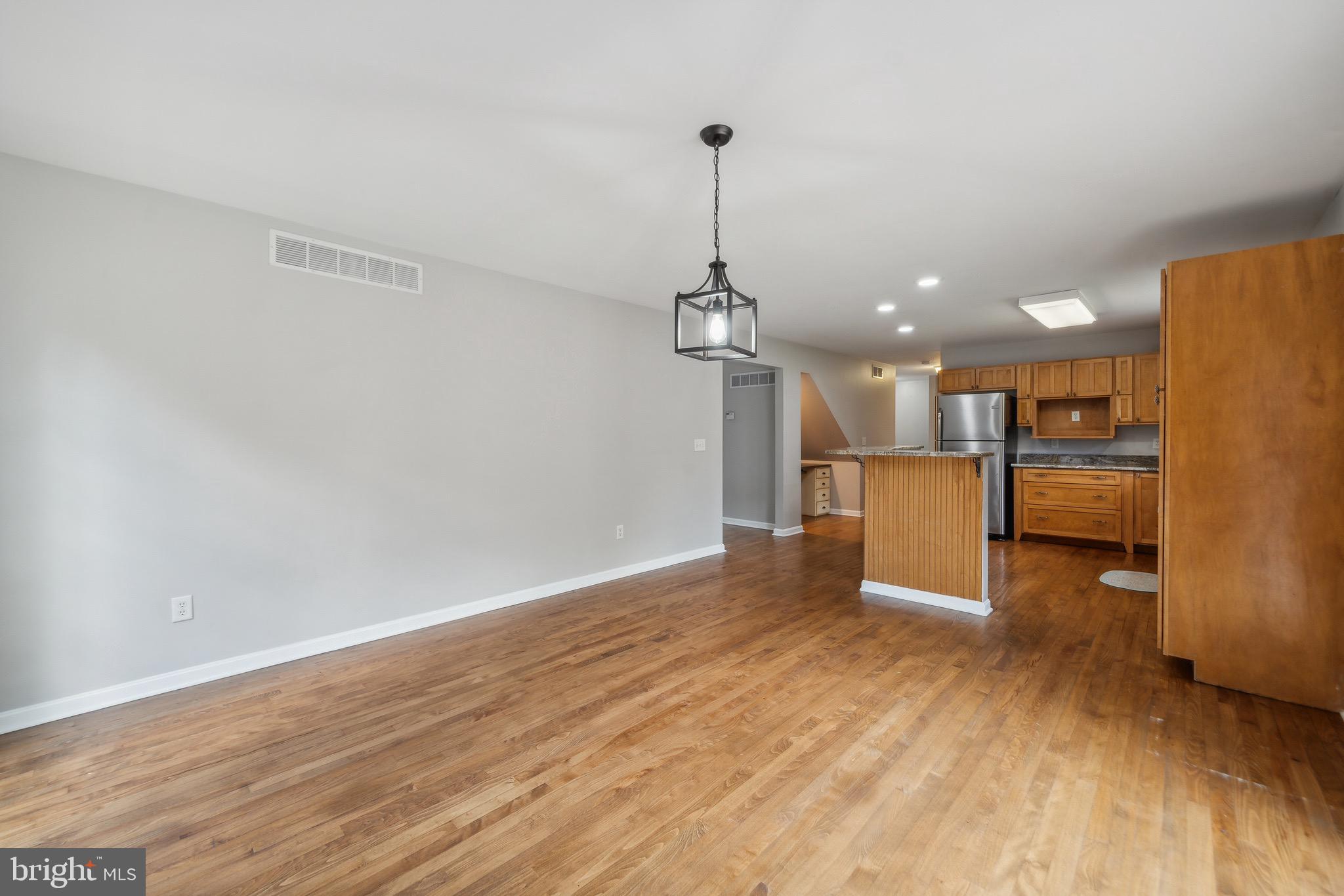 2075 EVERETTS CORNER ROAD