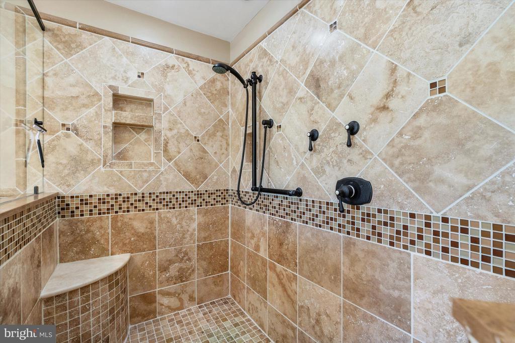 1402 ALLEY CORNER ROAD