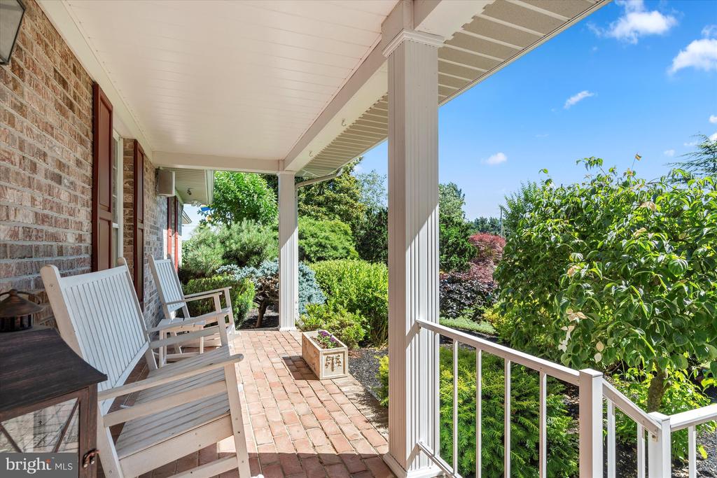 1402 ALLEY CORNER ROAD