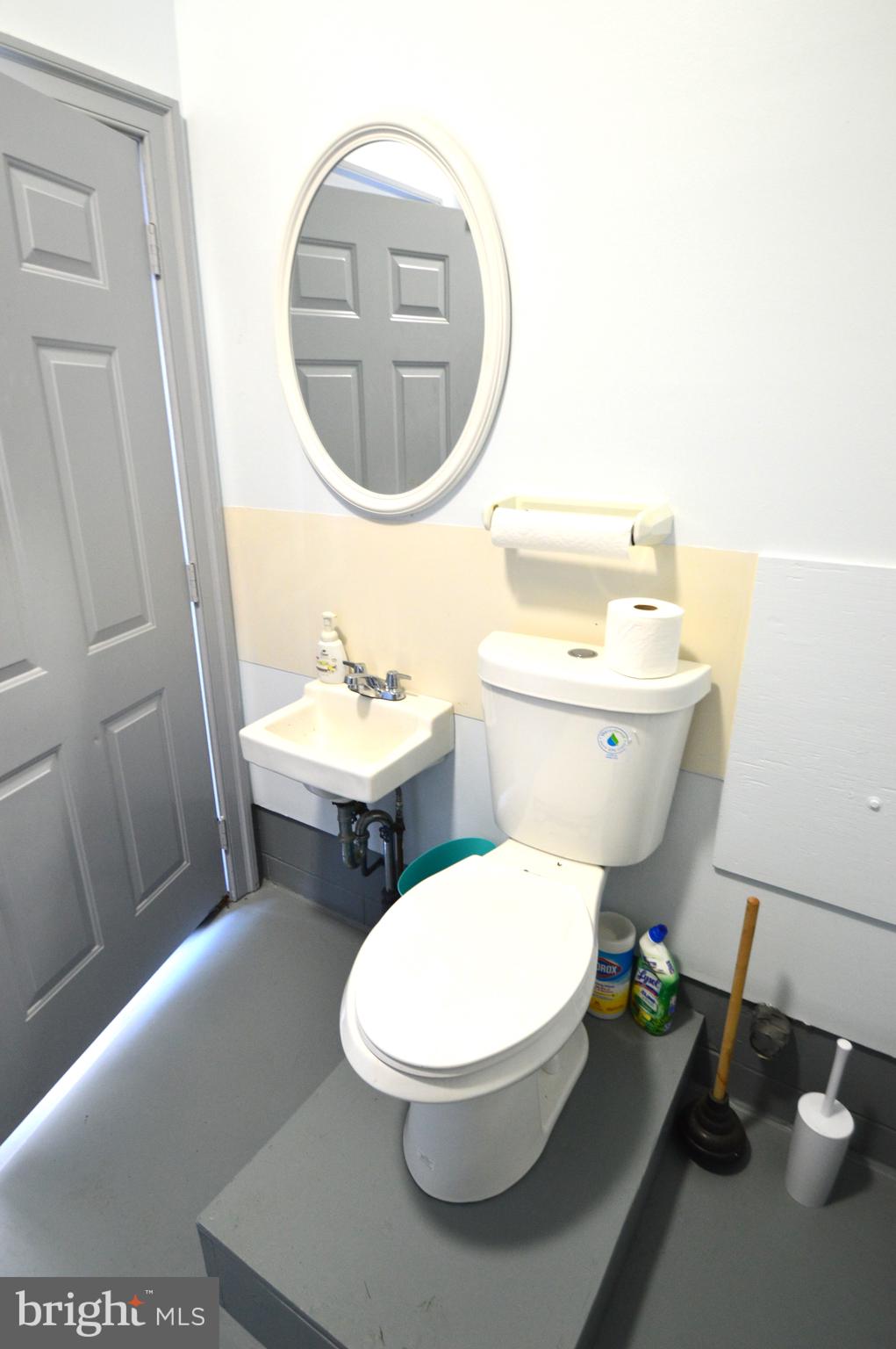 1402 ALLEY CORNER ROAD