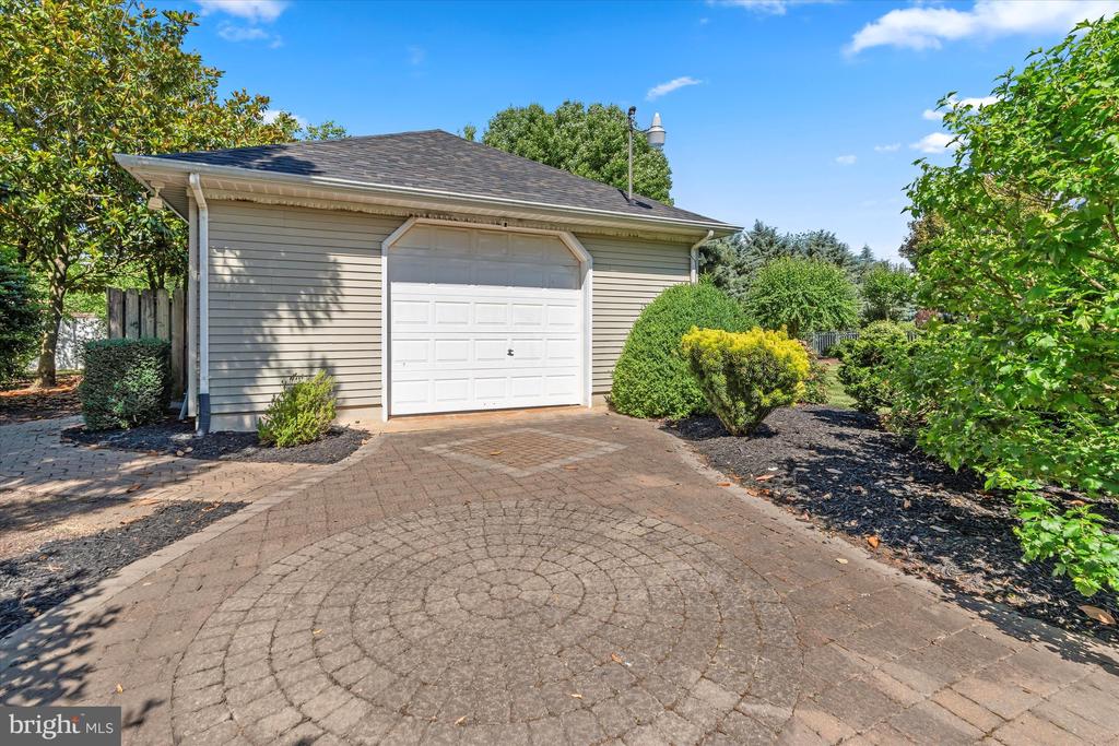 1402 ALLEY CORNER ROAD