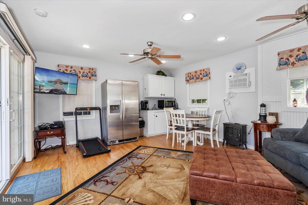 1402 ALLEY CORNER ROAD