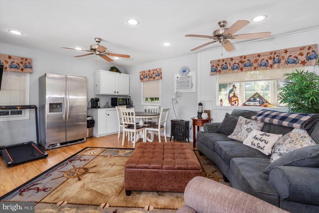 1402 ALLEY CORNER ROAD