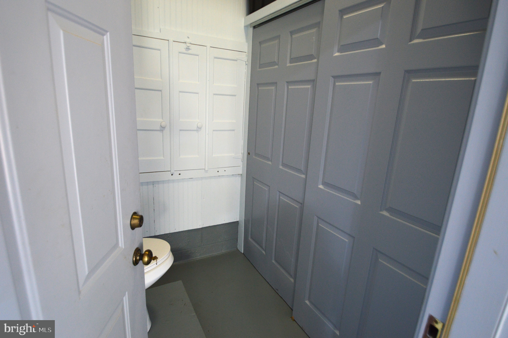 1402 ALLEY CORNER ROAD
