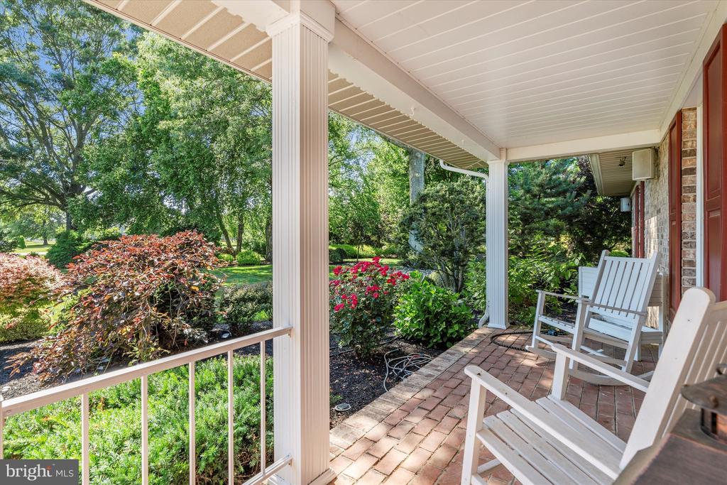 1402 ALLEY CORNER ROAD