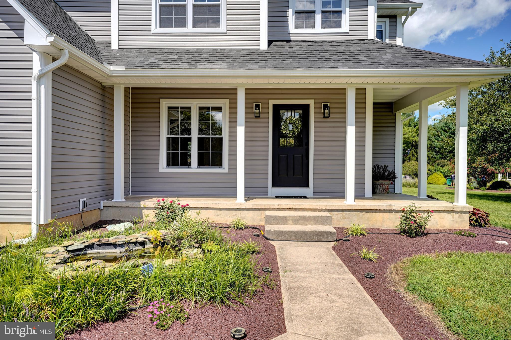 325 RUYTER DRIVE