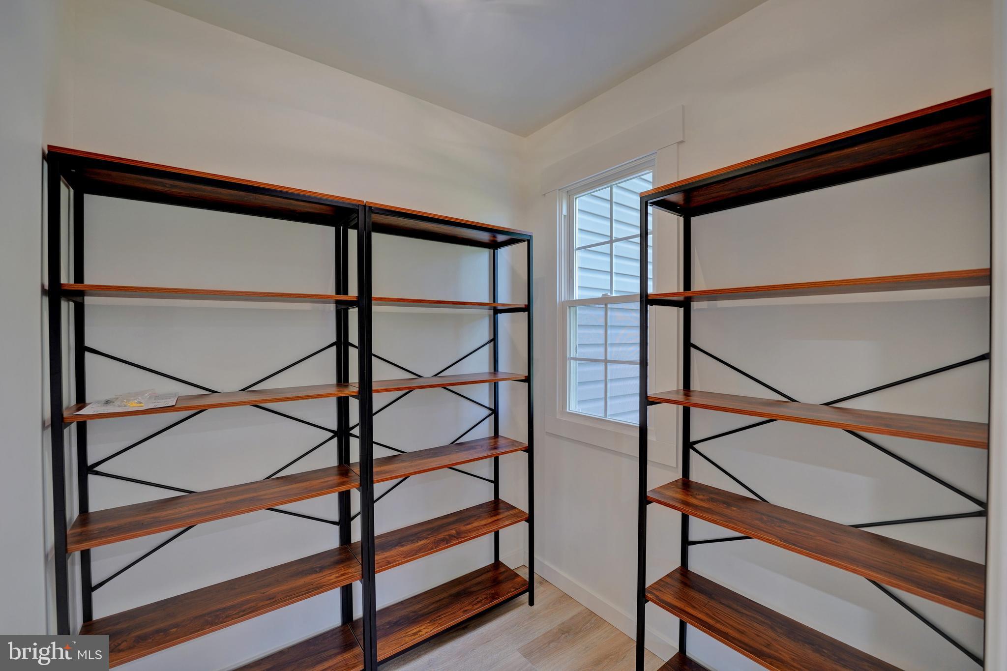 325 RUYTER DRIVE