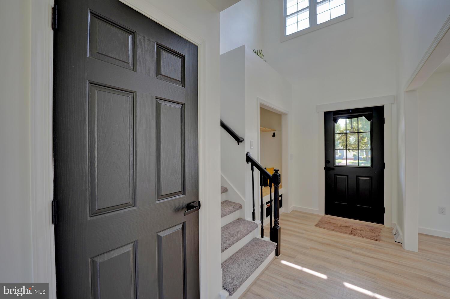 325 RUYTER DRIVE