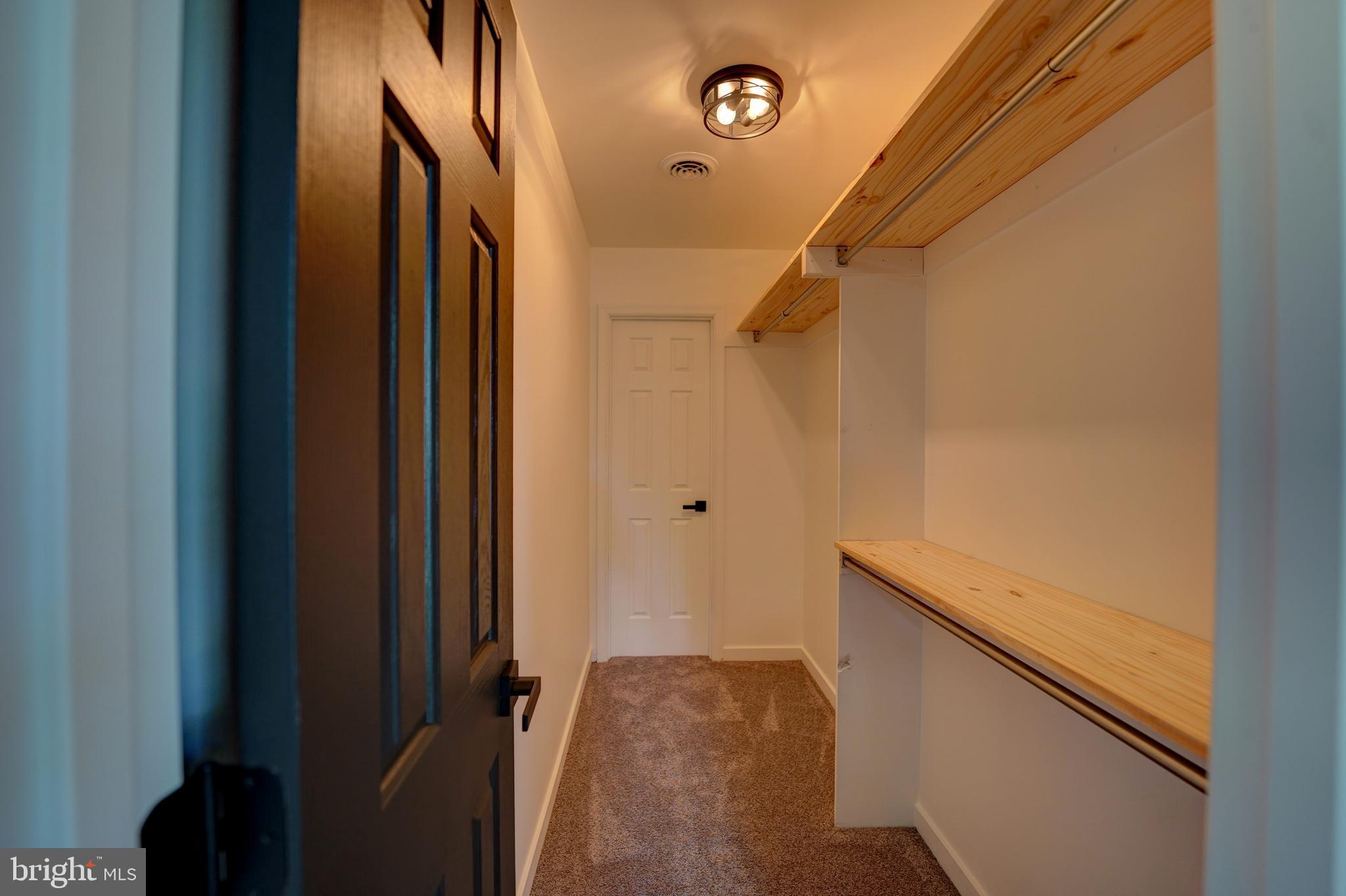 325 RUYTER DRIVE