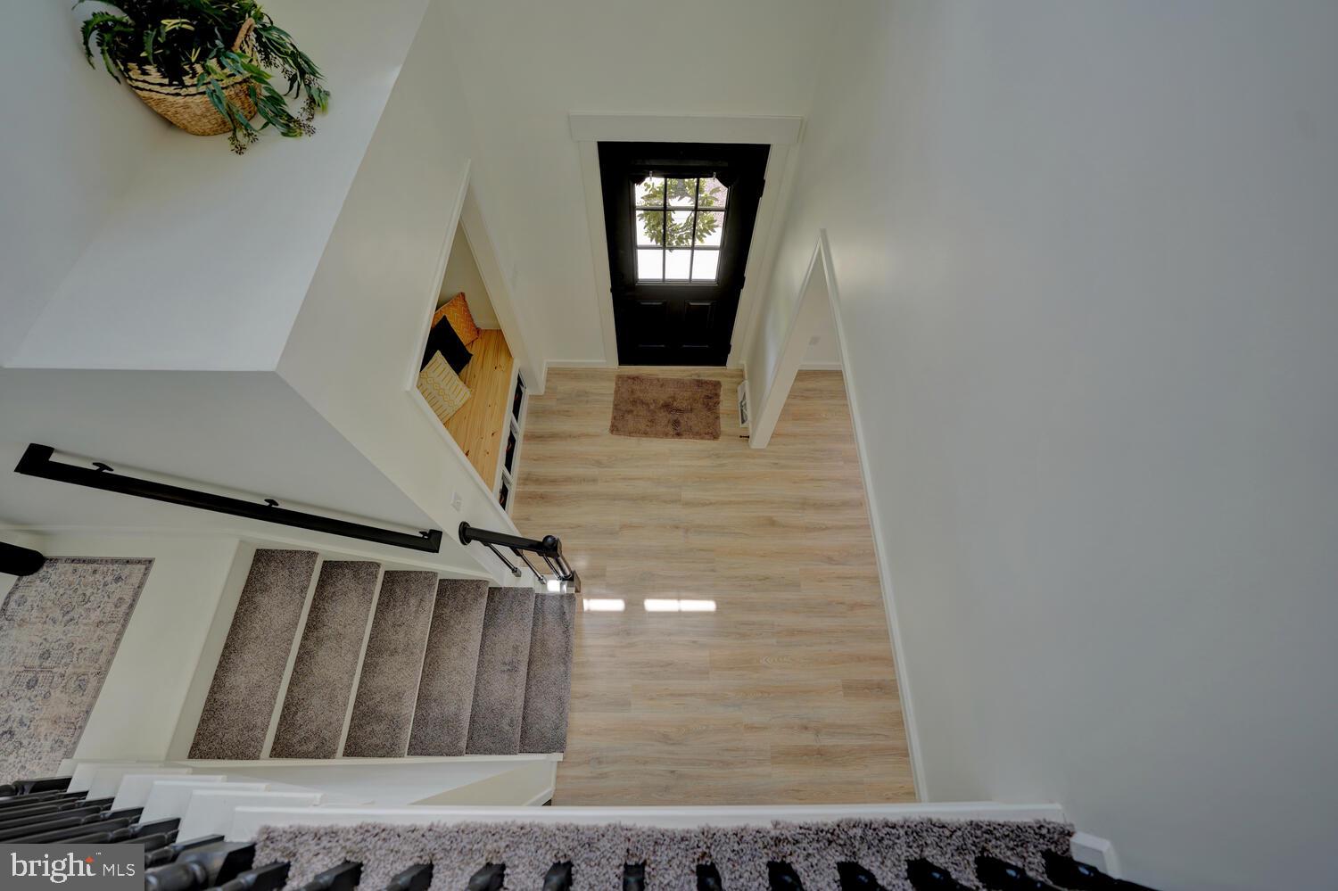 325 RUYTER DRIVE