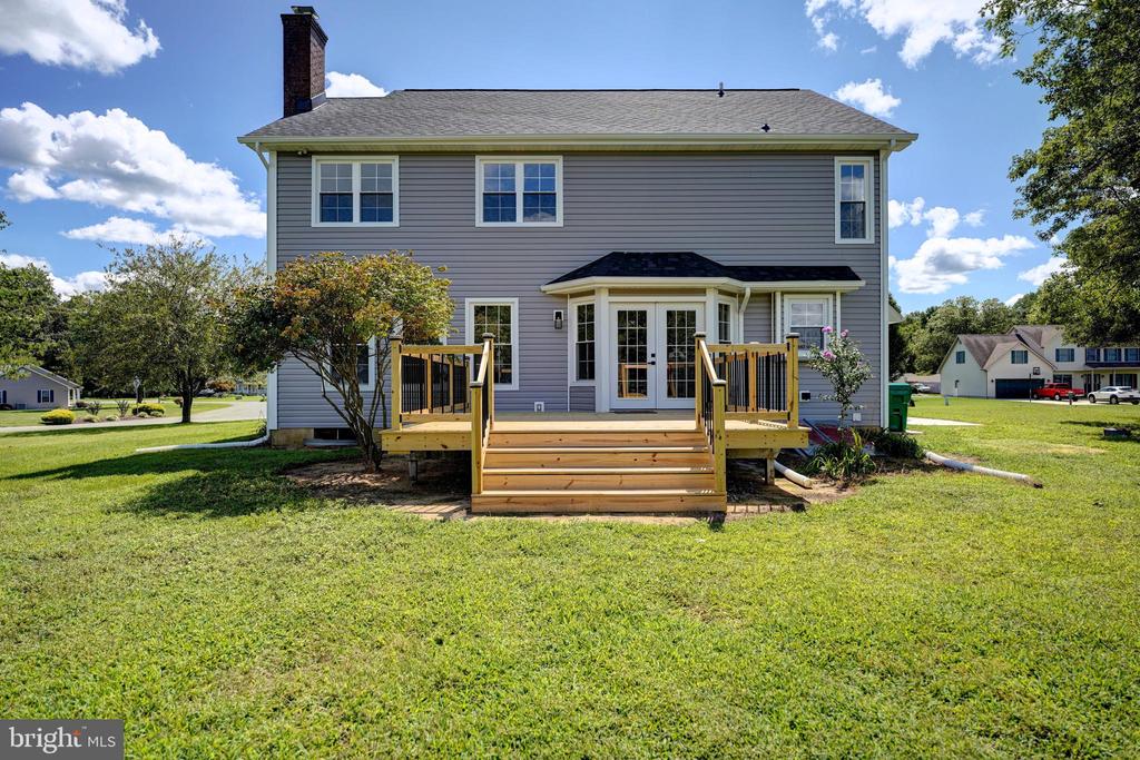 325 RUYTER DRIVE