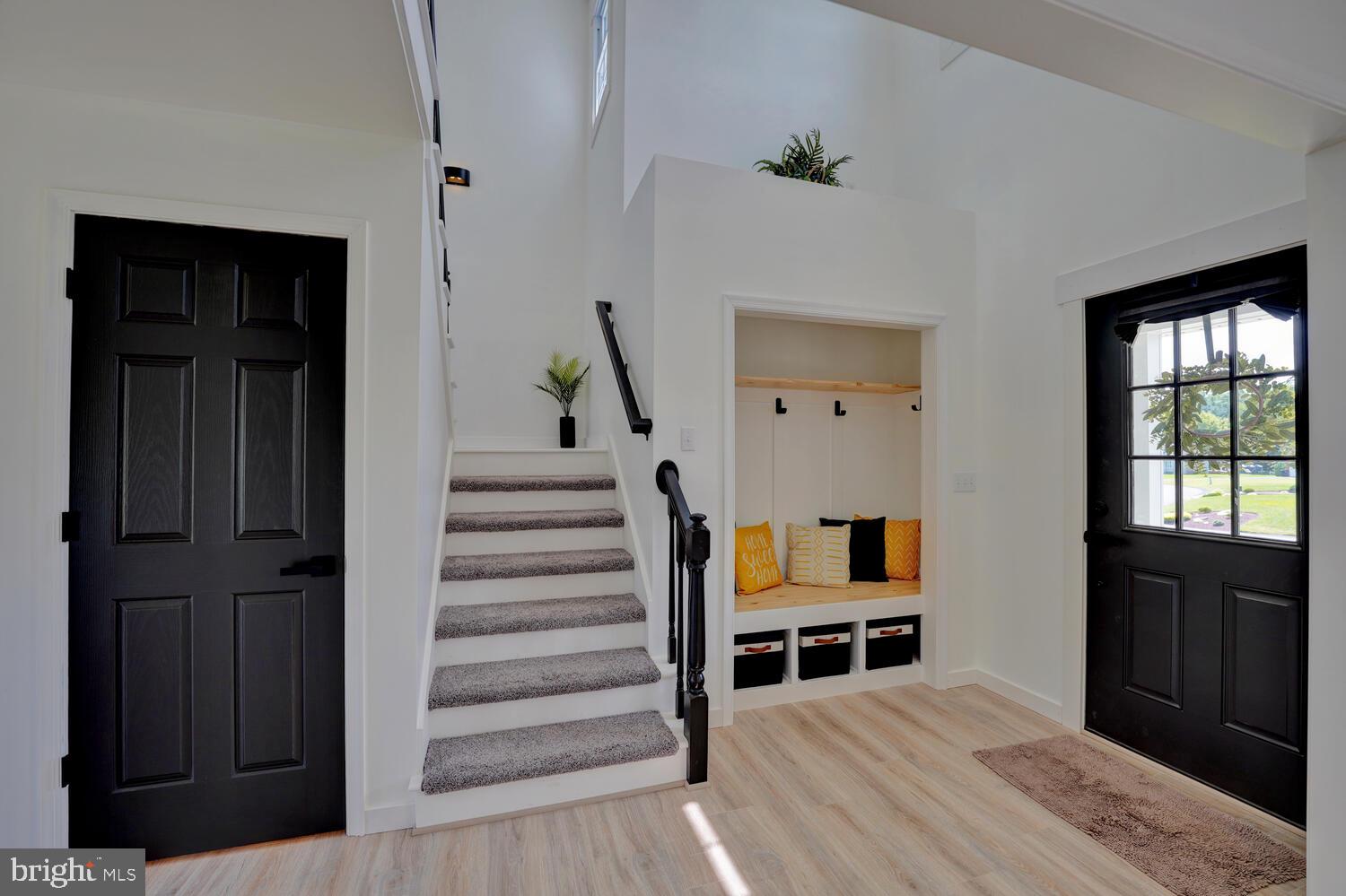 325 RUYTER DRIVE