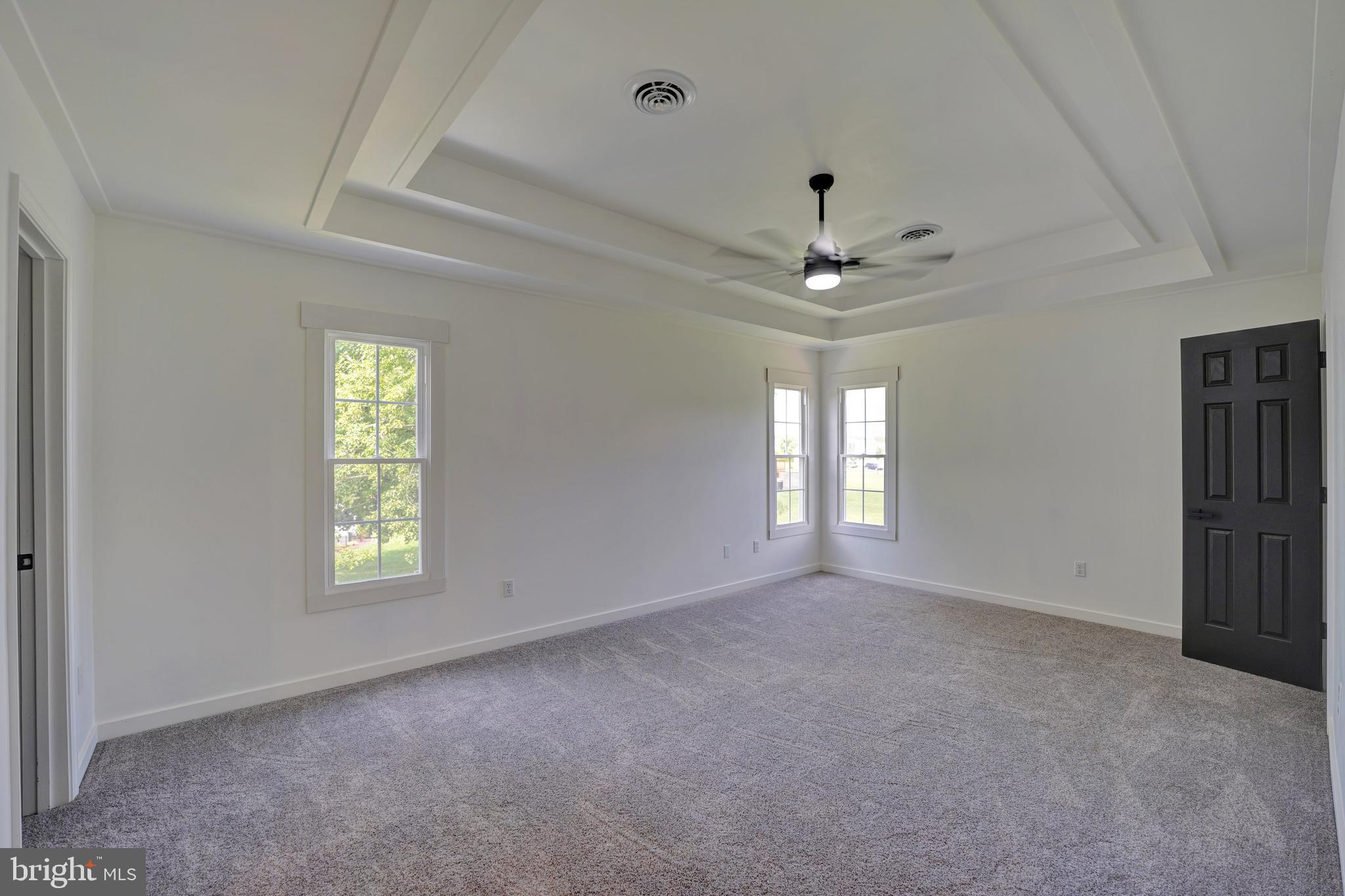 325 RUYTER DRIVE
