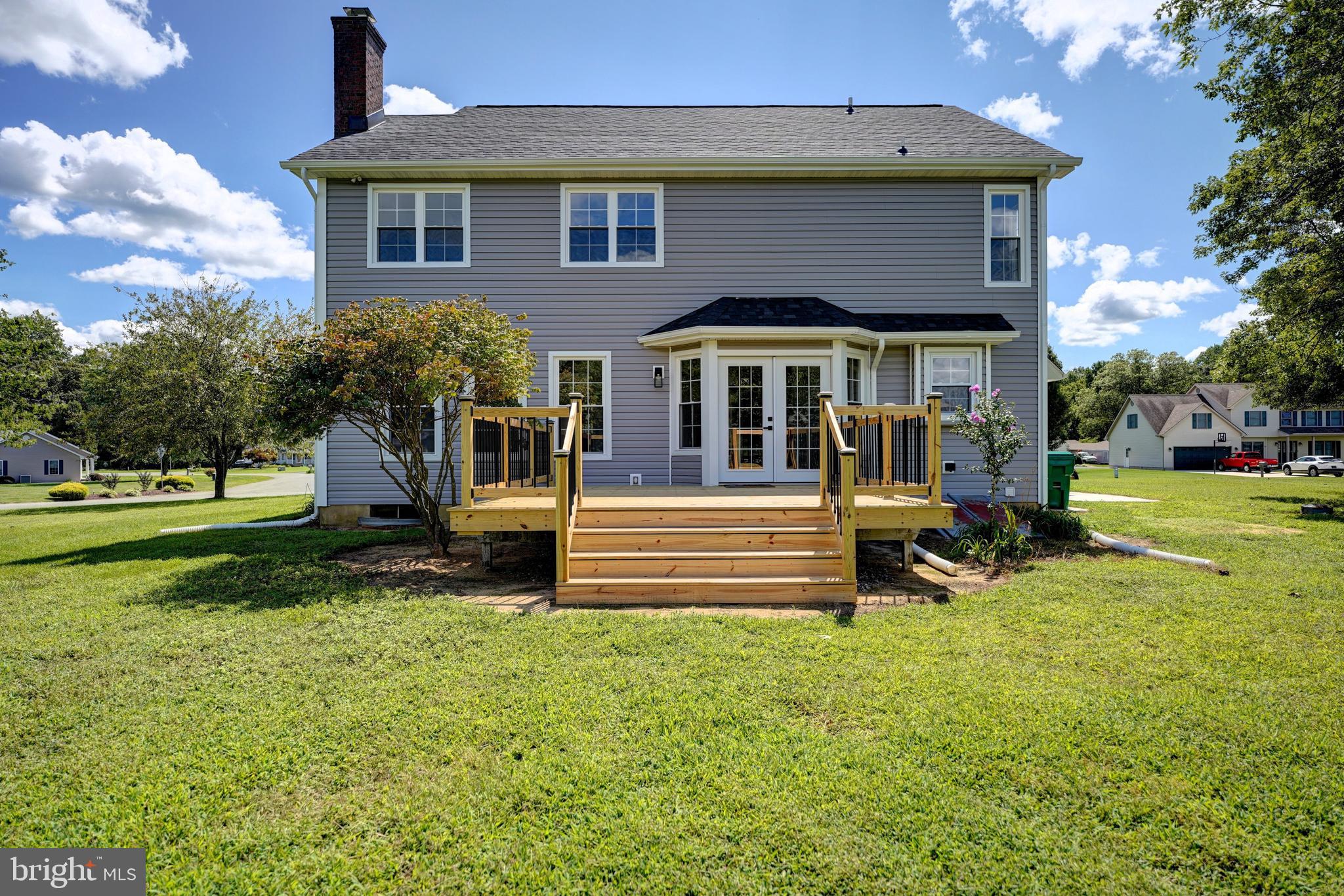 325 RUYTER DRIVE