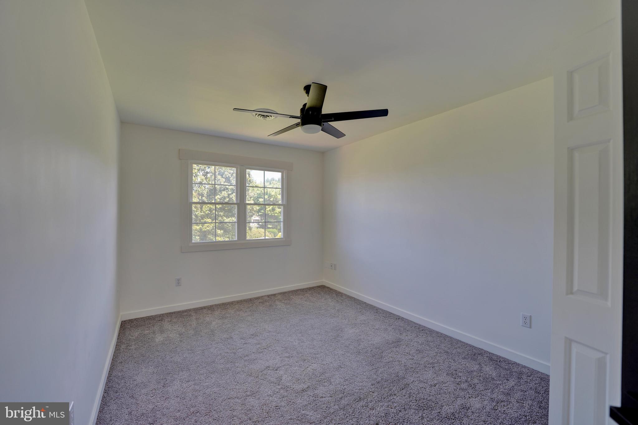 325 RUYTER DRIVE