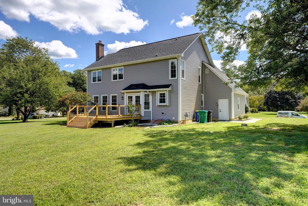 325 RUYTER DRIVE
