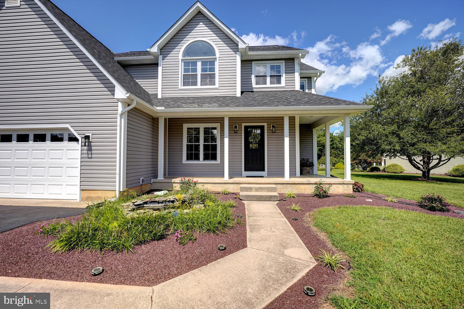325 RUYTER DRIVE