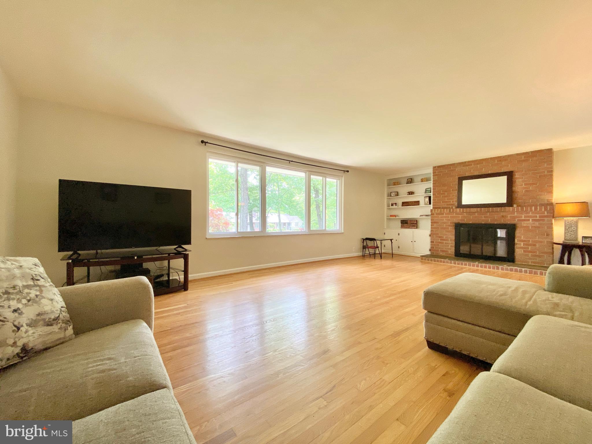 107 WARWICK DRIVE