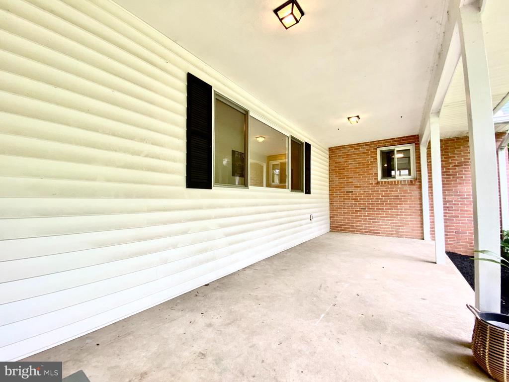 107 WARWICK DRIVE