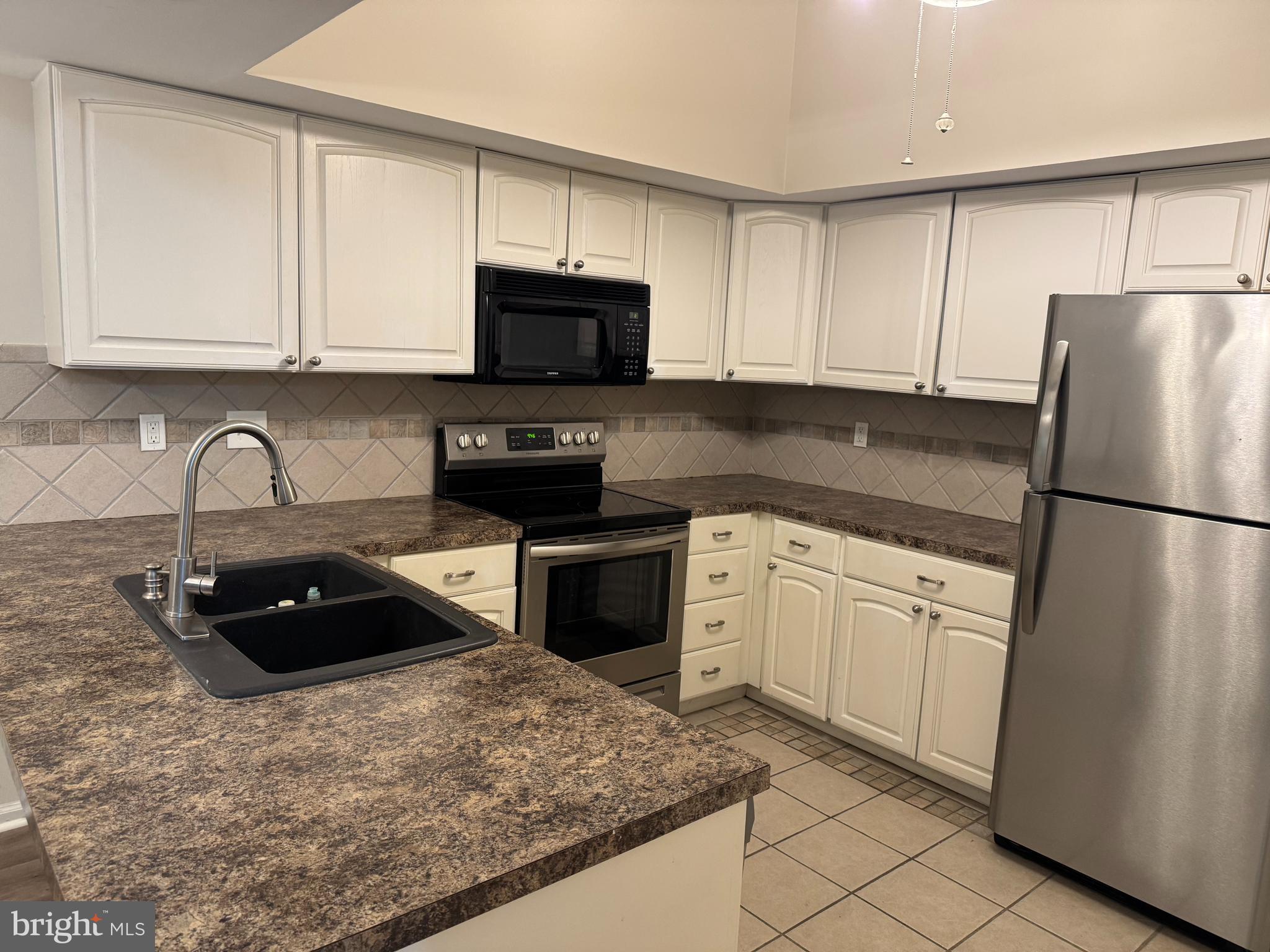 4503 CLAREMONT DR 248