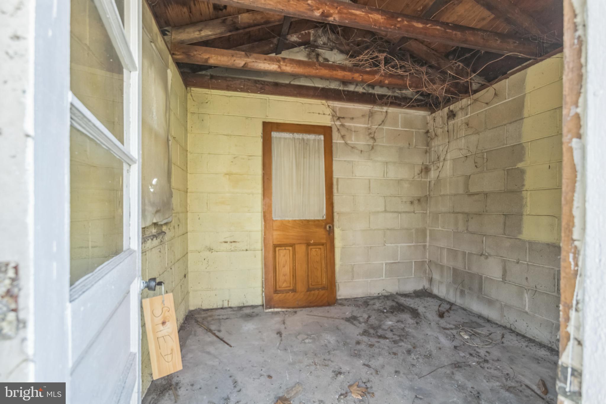 1218 PEACH STREET