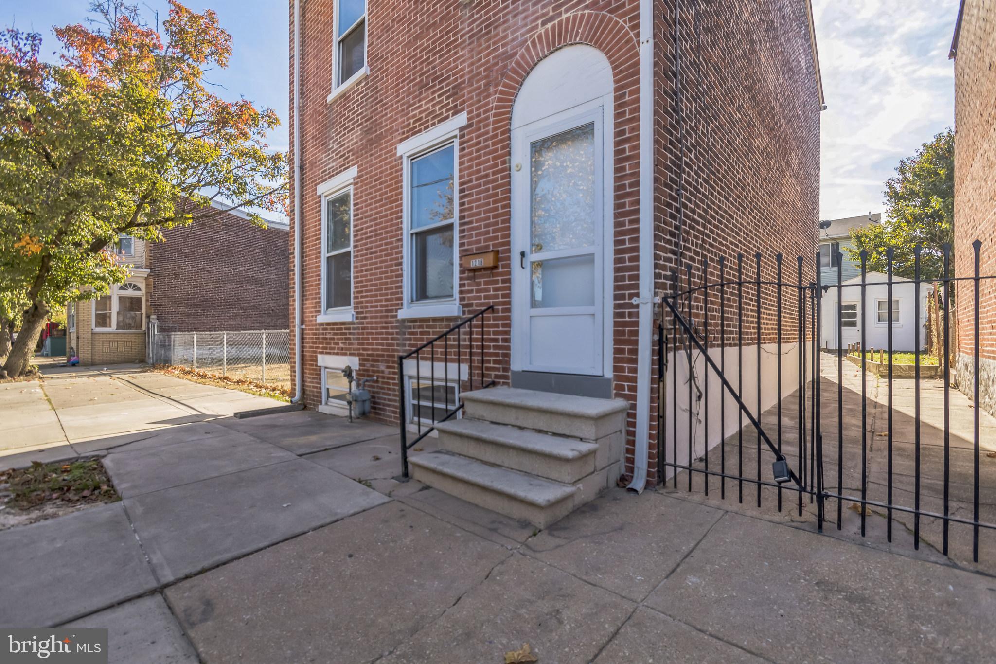 1218 PEACH STREET