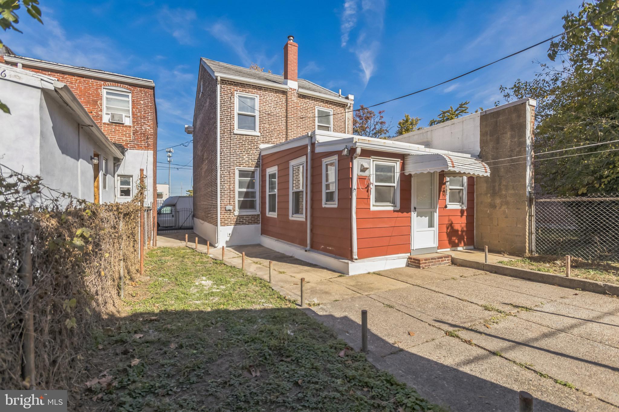 1218 PEACH STREET