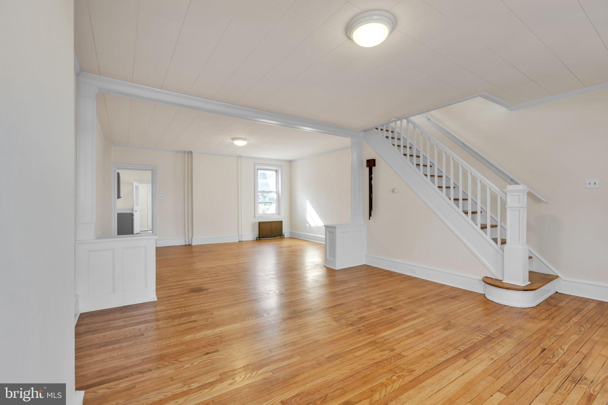 1218 PEACH STREET