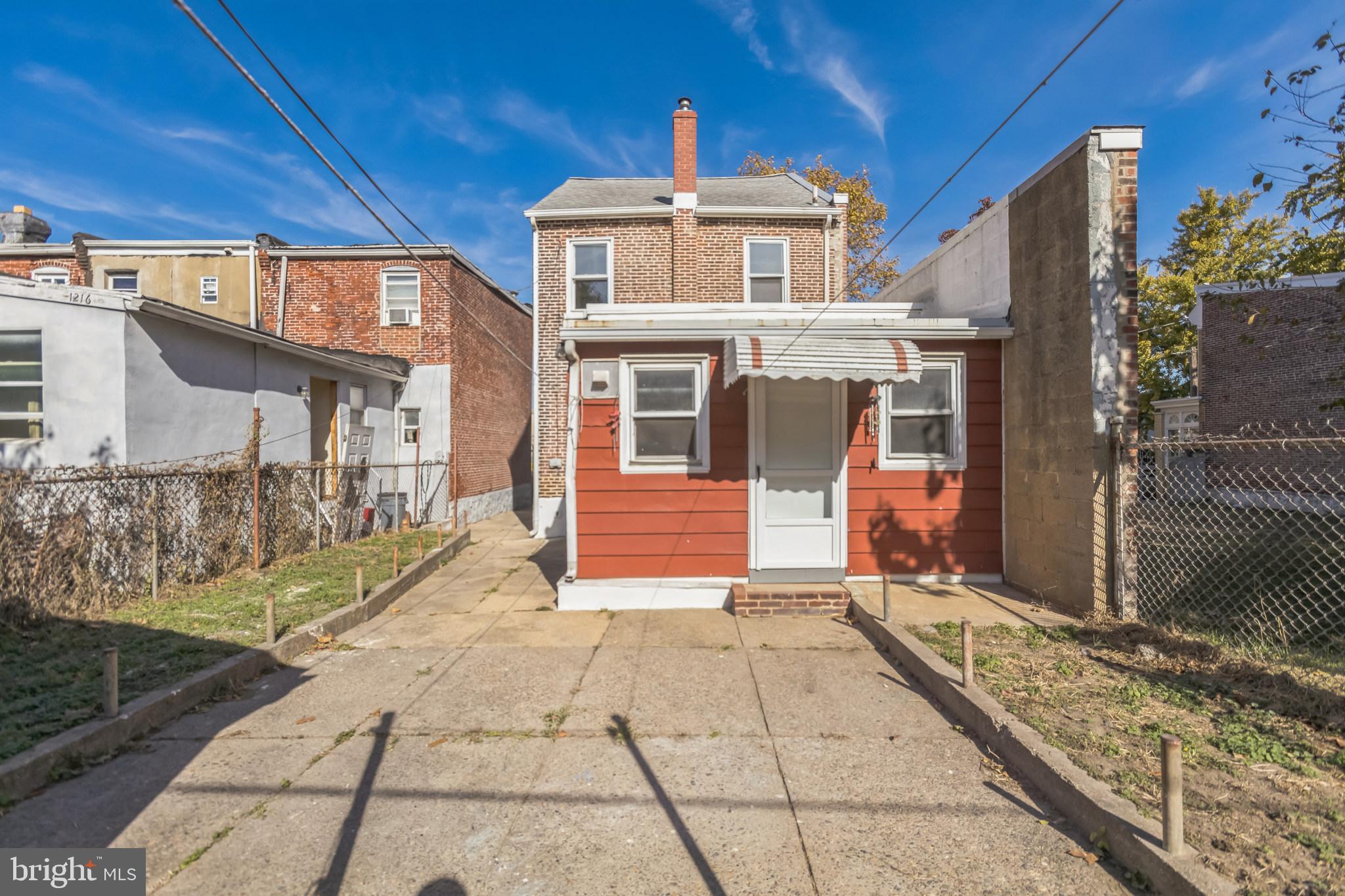1218 PEACH STREET