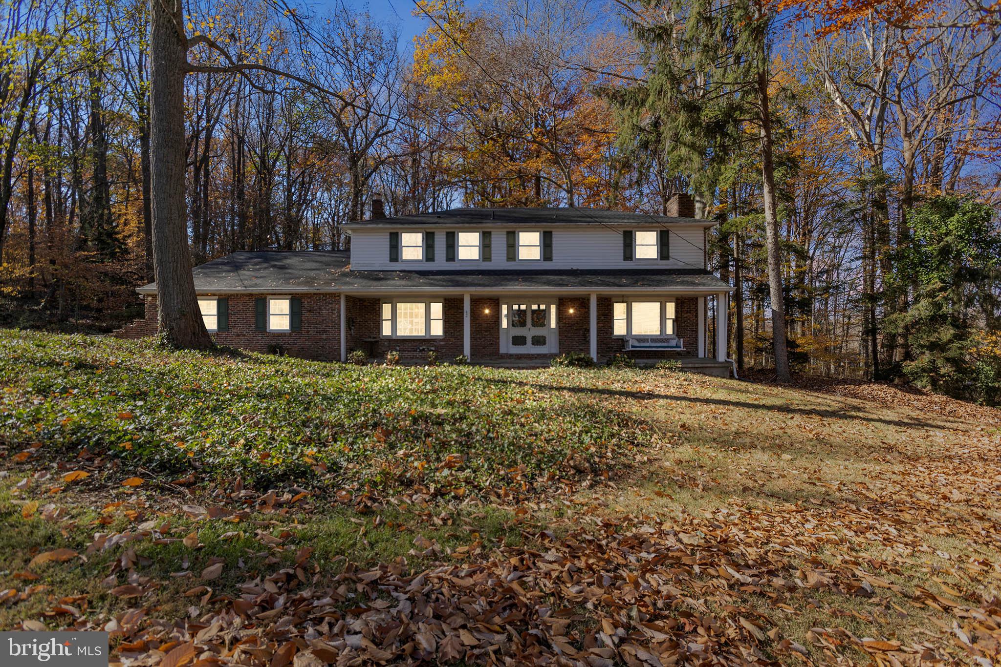 2 BLUE JAY DRIVE