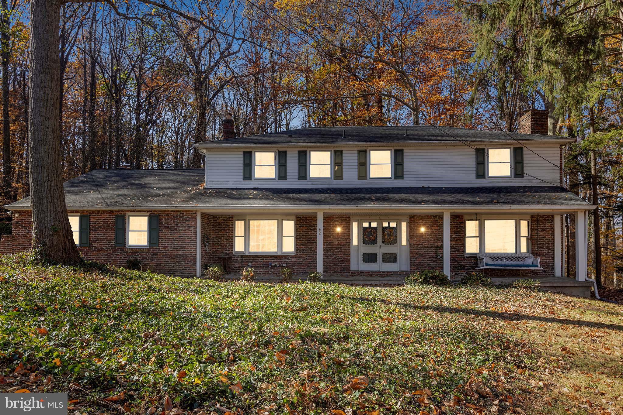 2 BLUE JAY DRIVE