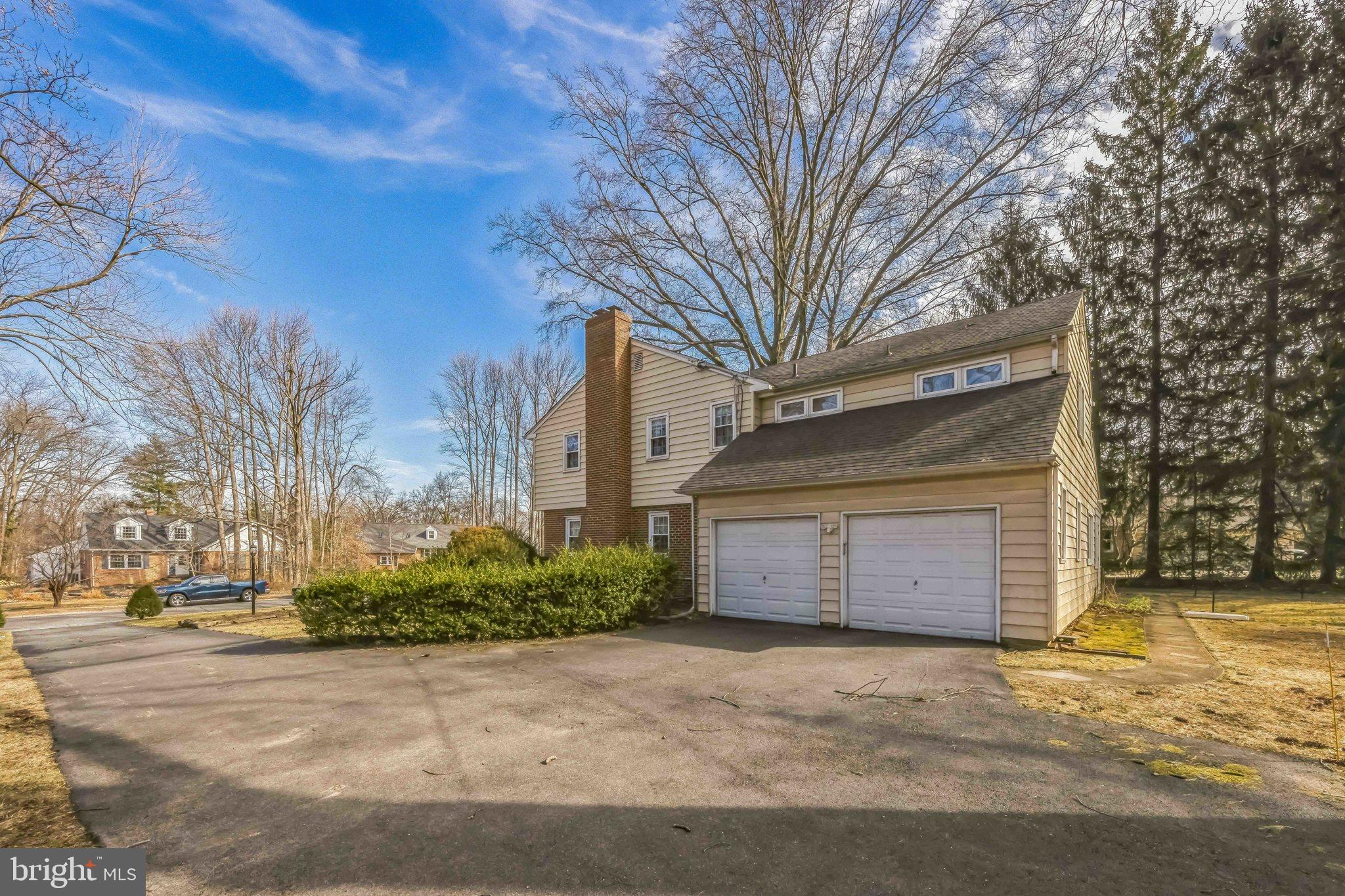 4 LITTLE LEAF COURT
