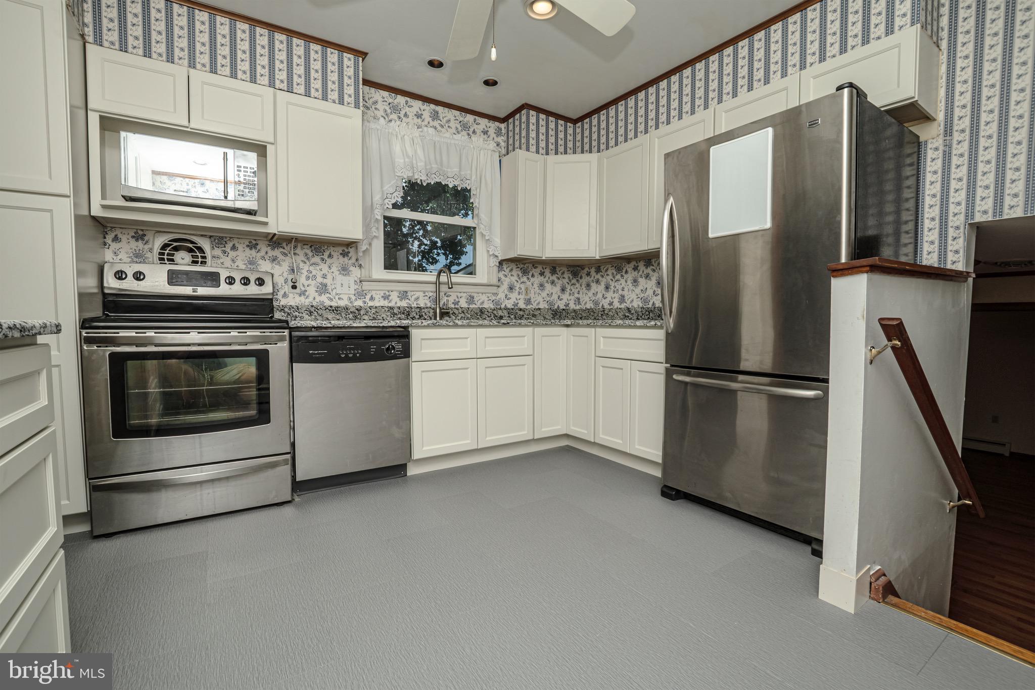 230 ARONIMINK DRIVE