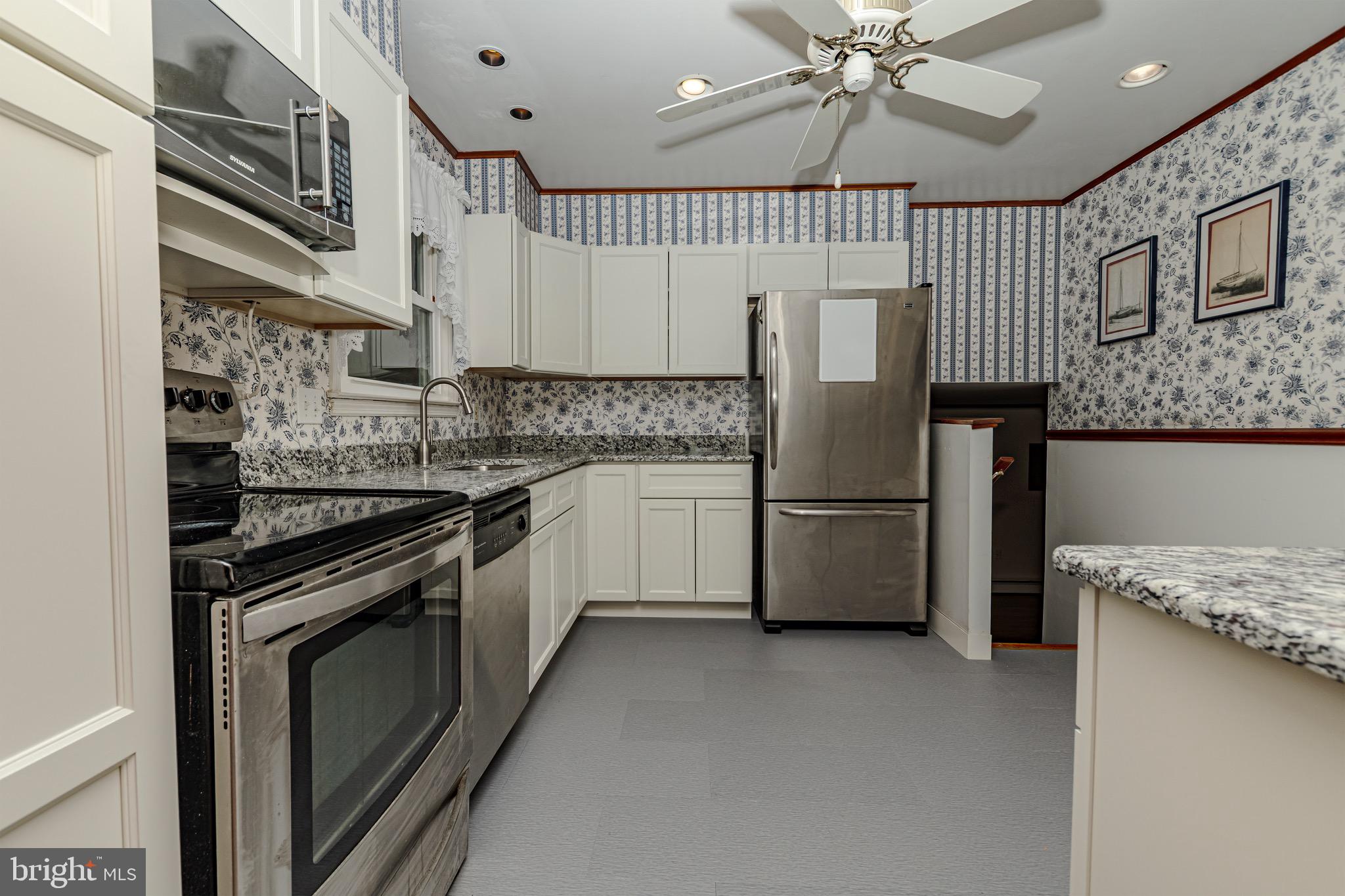 230 ARONIMINK DRIVE