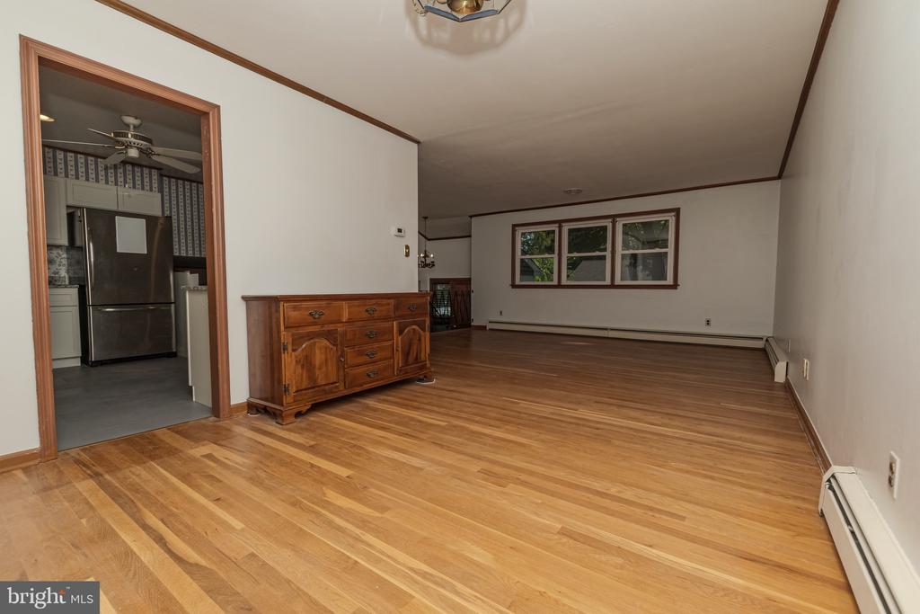 230 ARONIMINK DRIVE